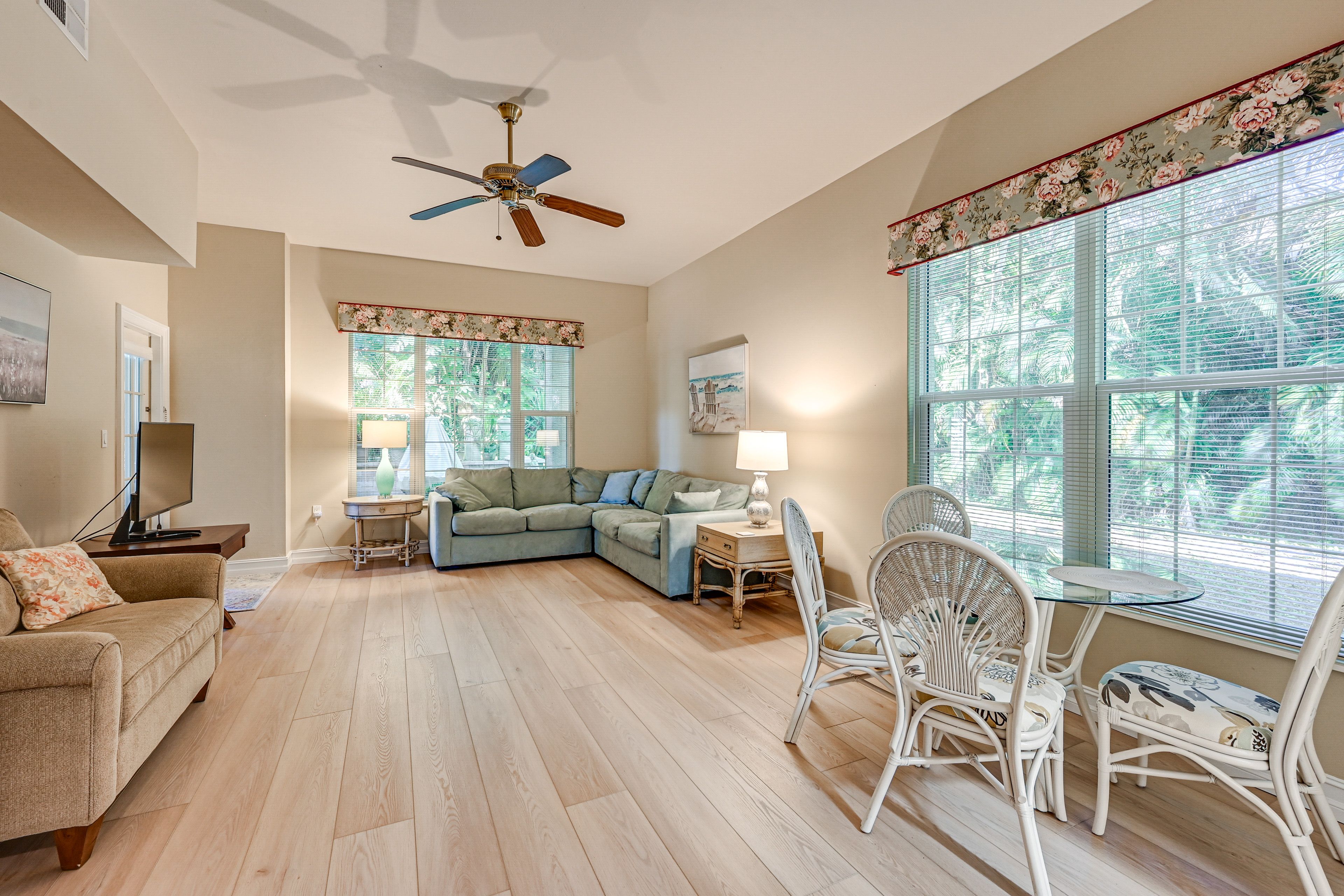 Living Room | Full Sleeper Sofa | Smart TV