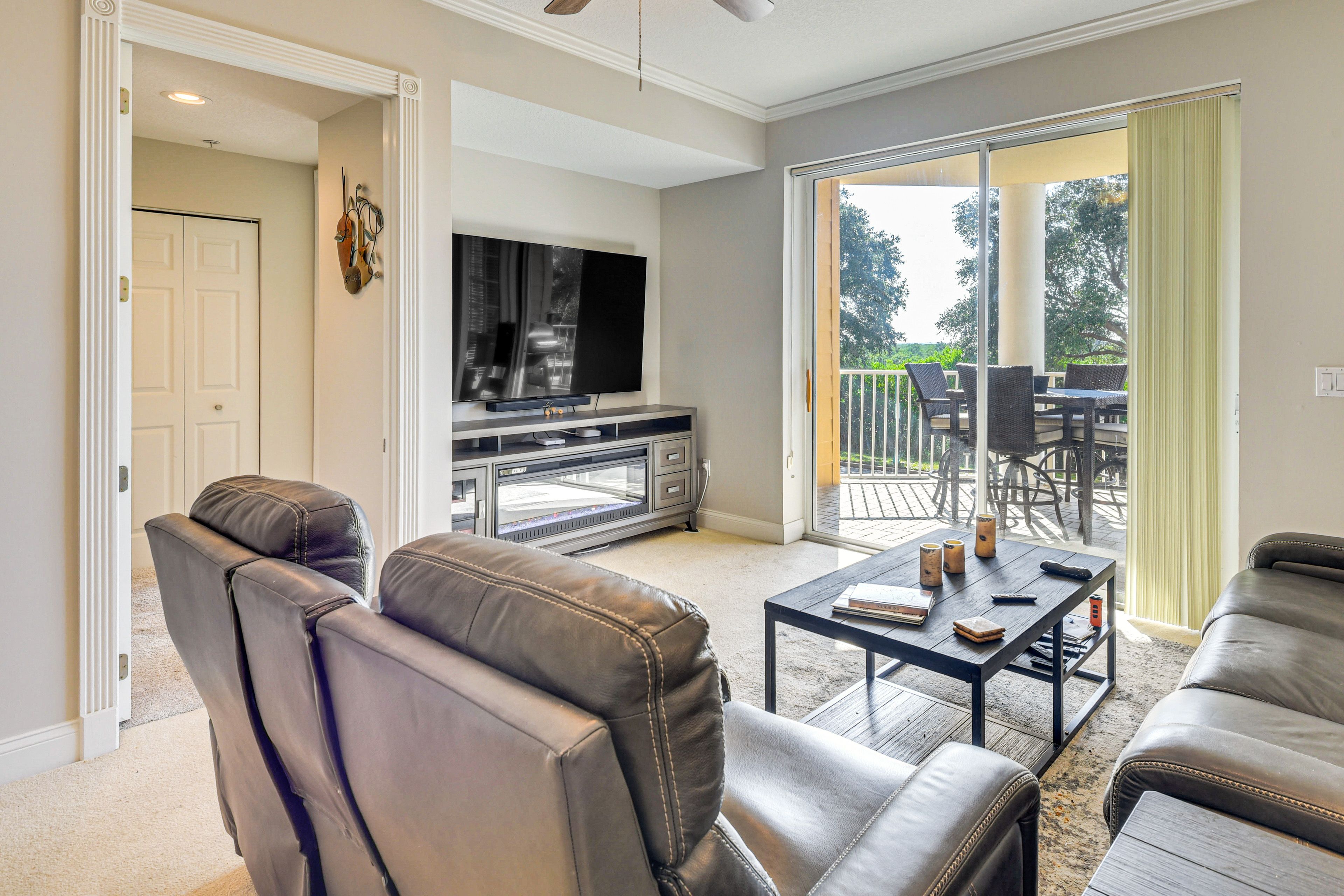 Living Room | Smart TV | Electric Fireplace