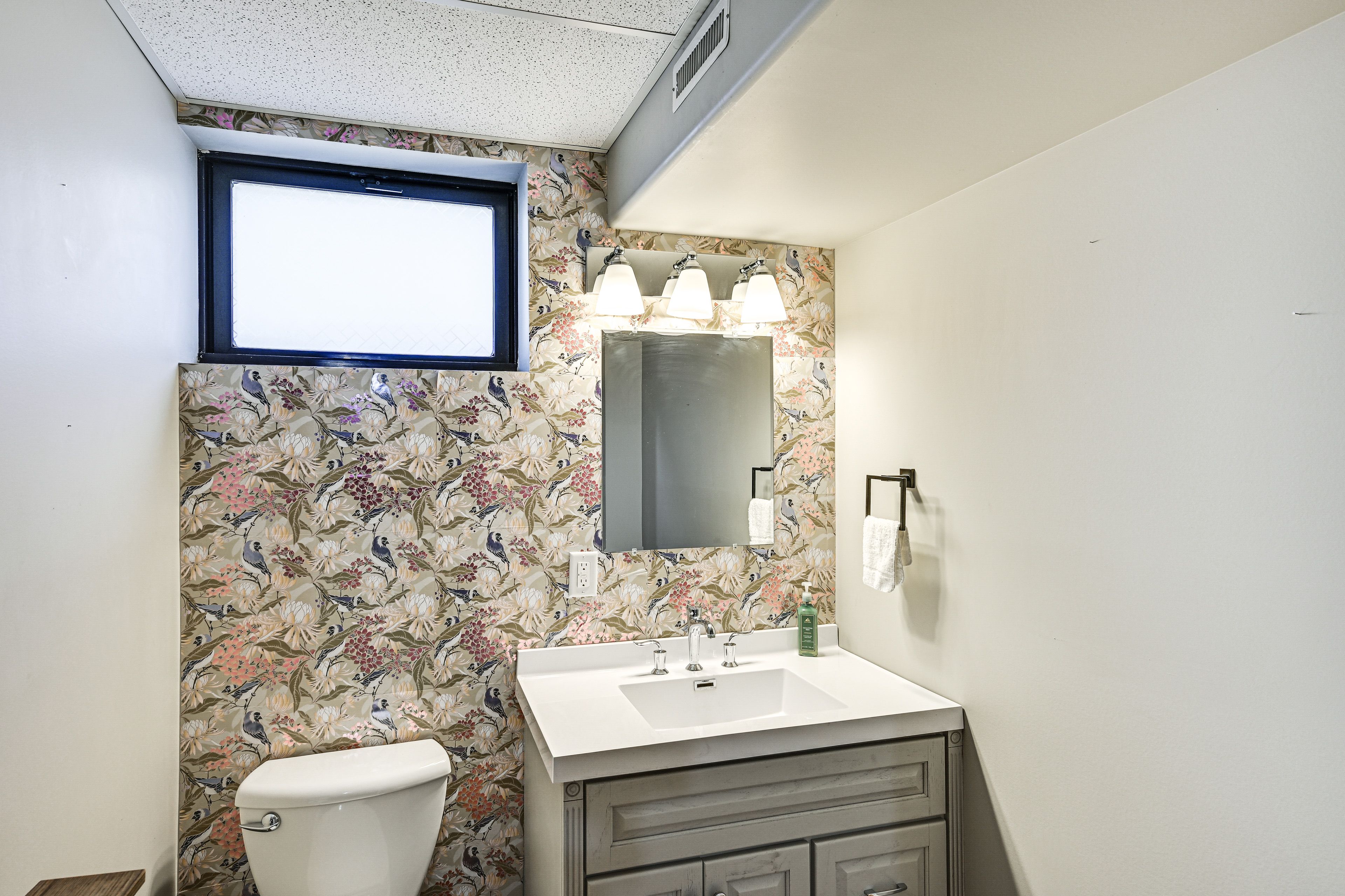 Half Bathroom | Lower Floor
