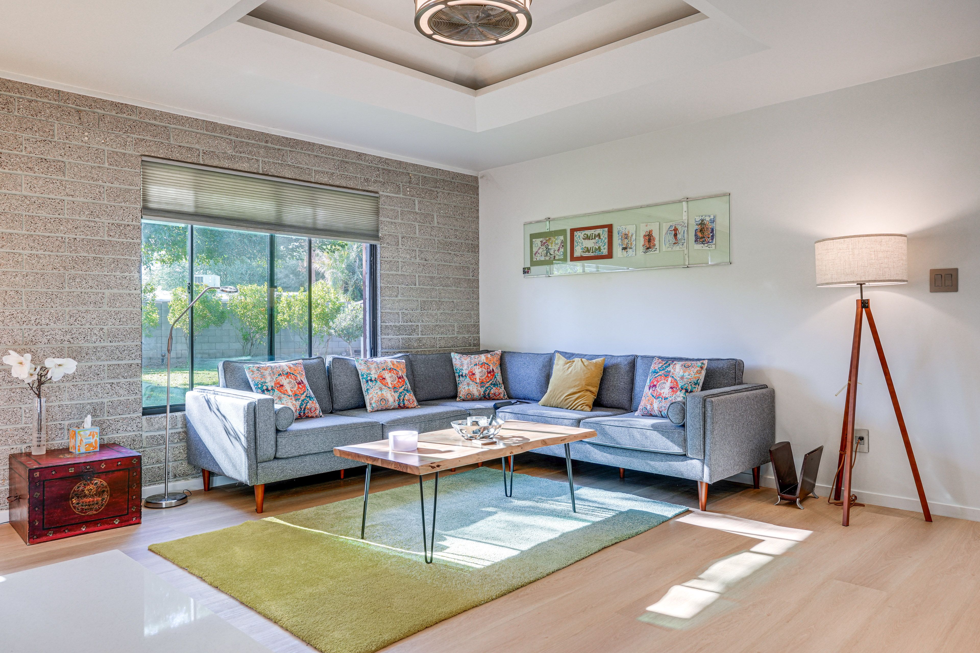 Living Room | Smart TV