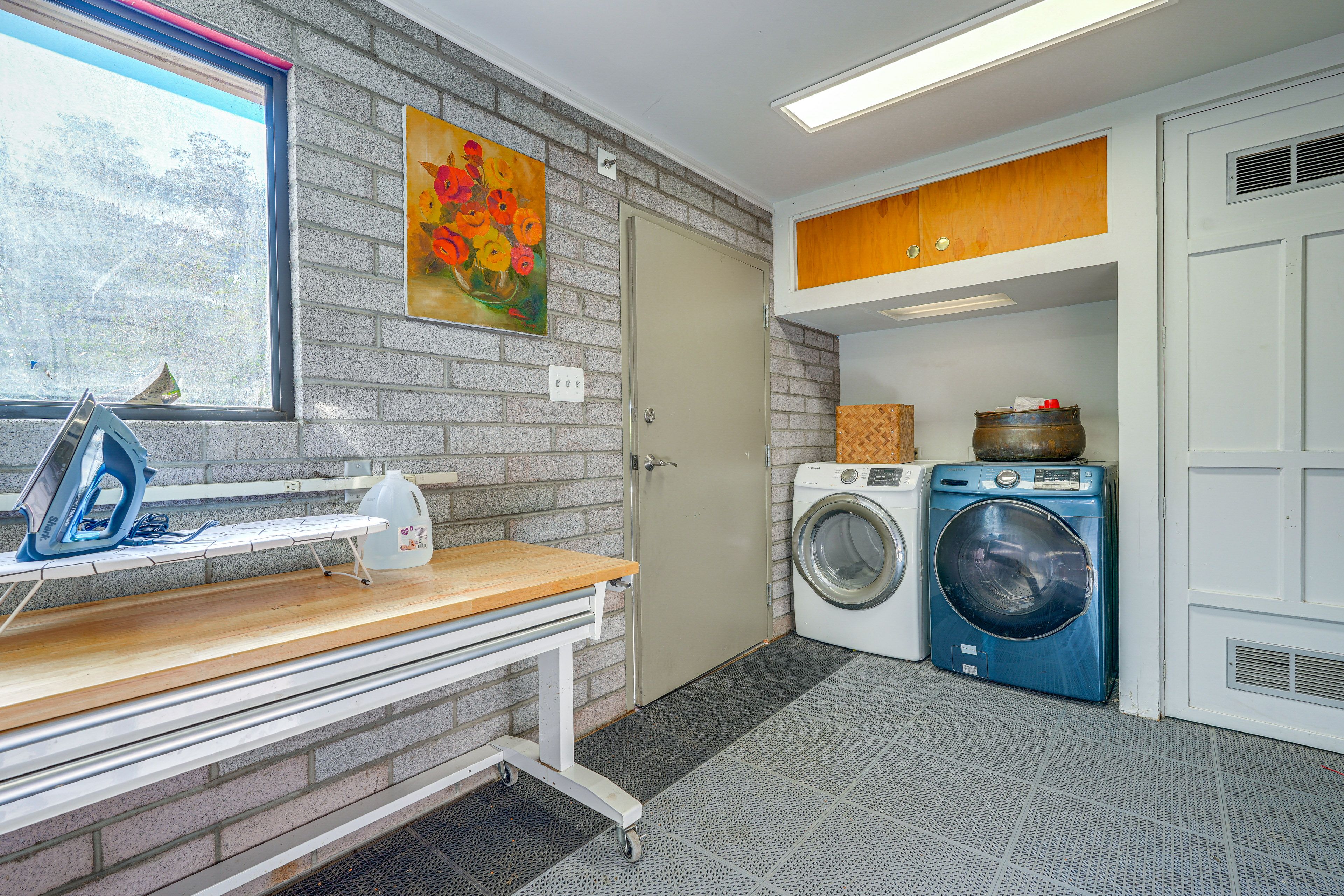 In-Unit Laundry