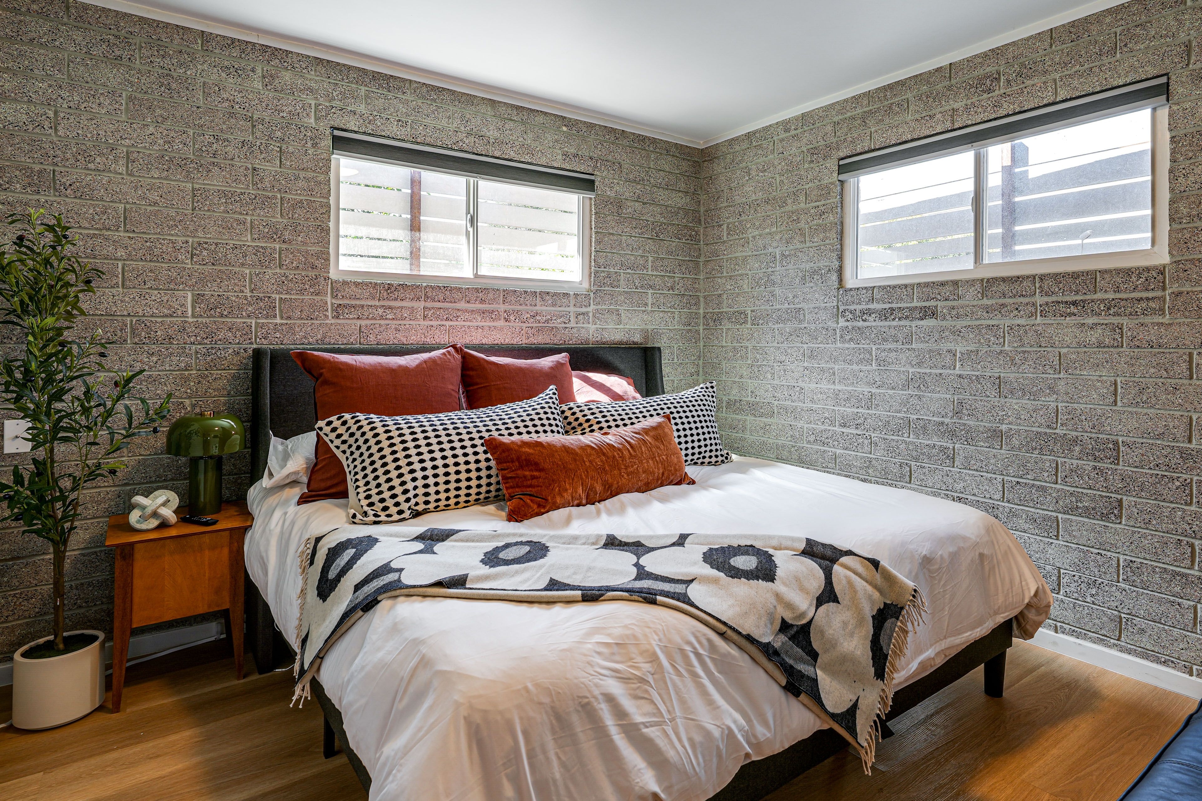 Bedroom 1 | King Bed