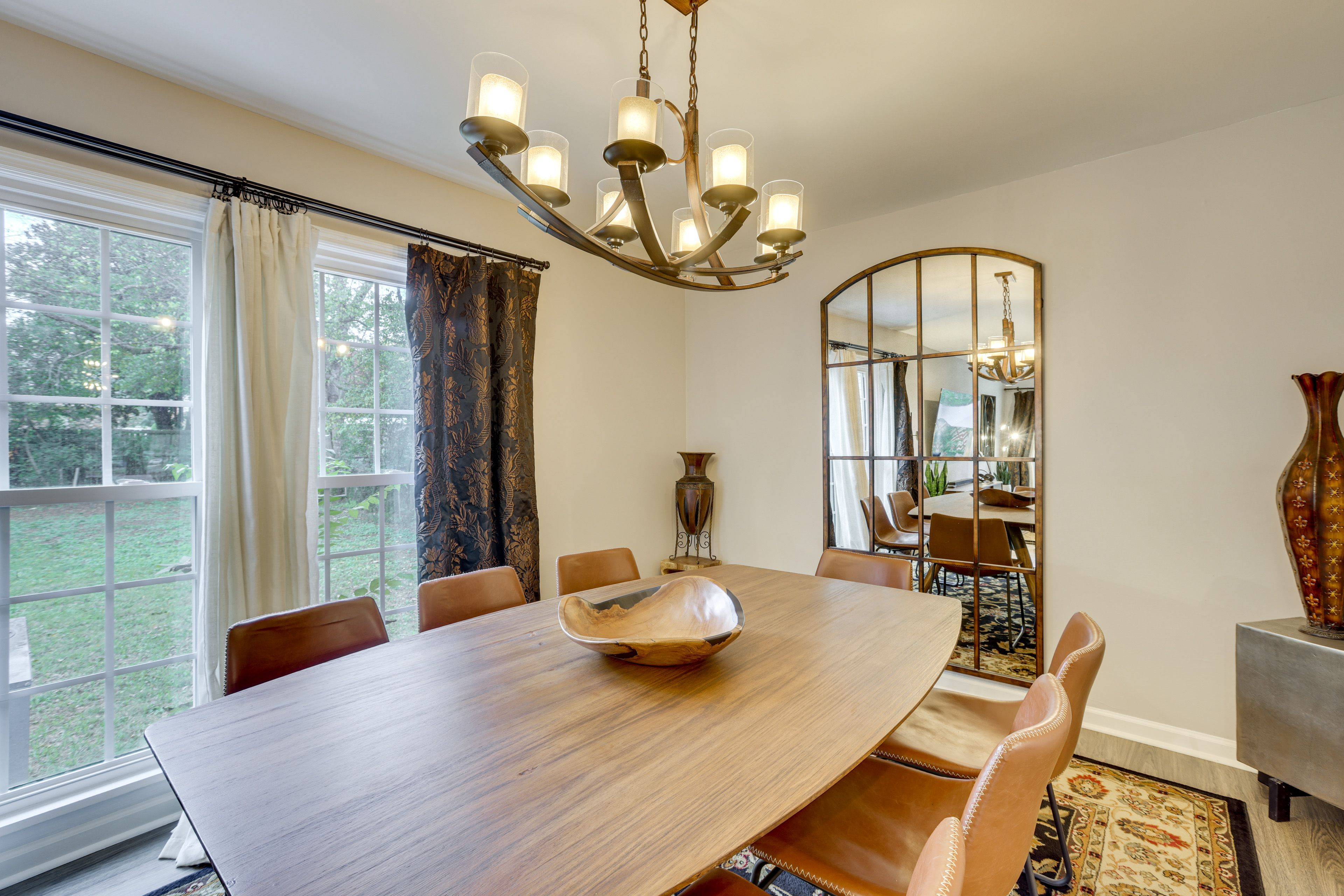 Formal Dining Area | 1st Floor