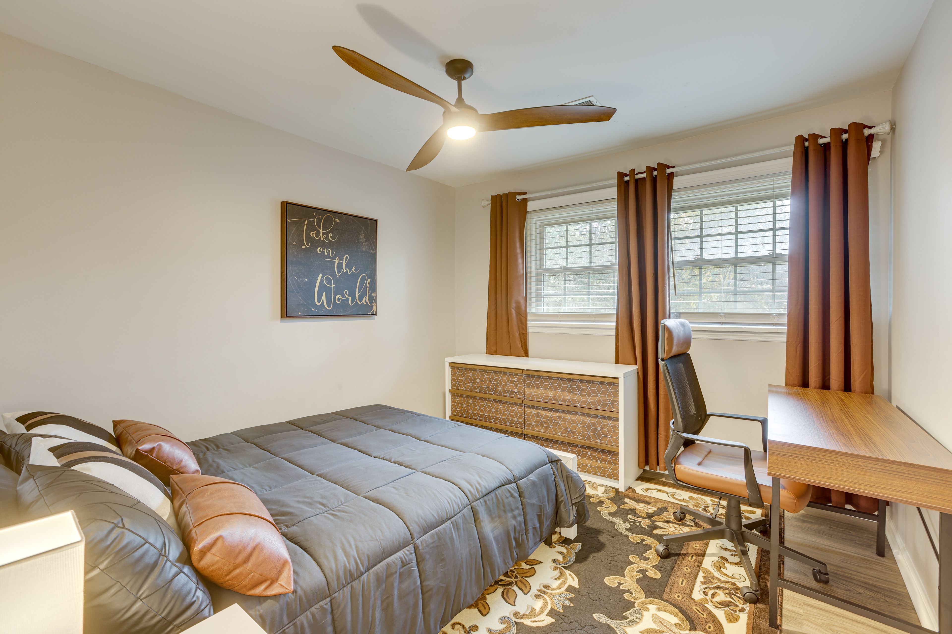 Bedroom 3 | 2nd Floor | Queen Bed