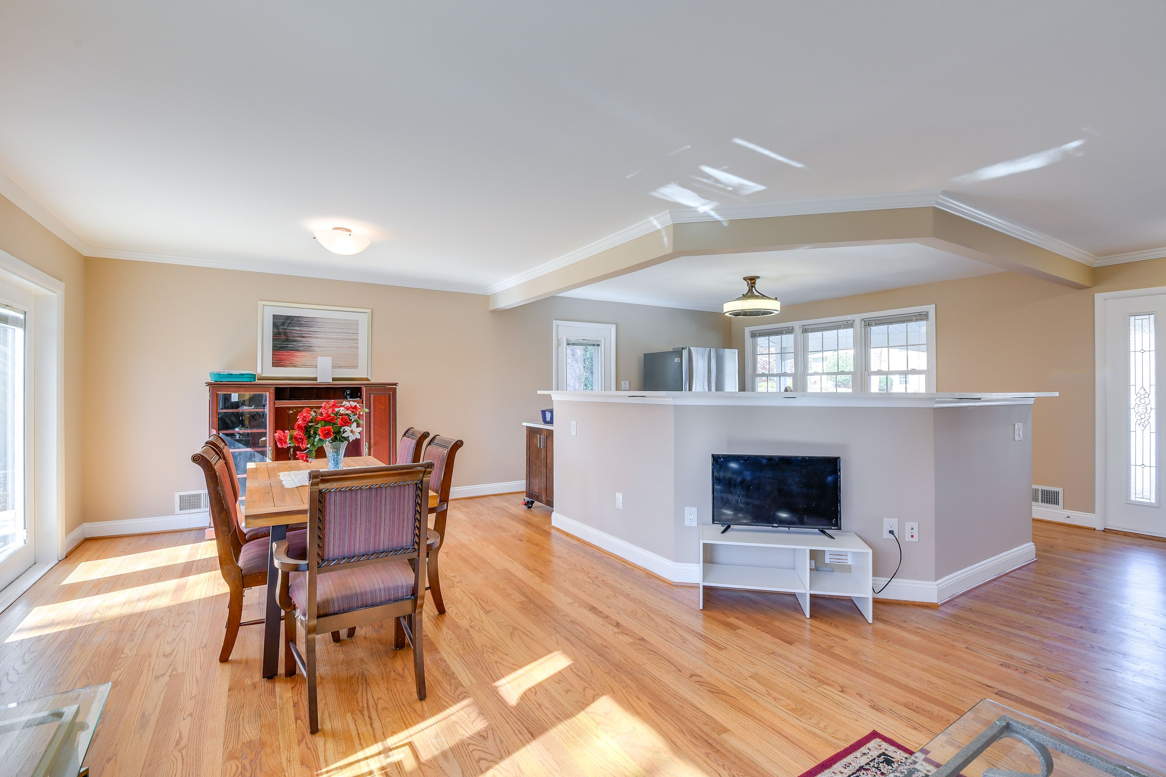 Dining Area | 1st Floor