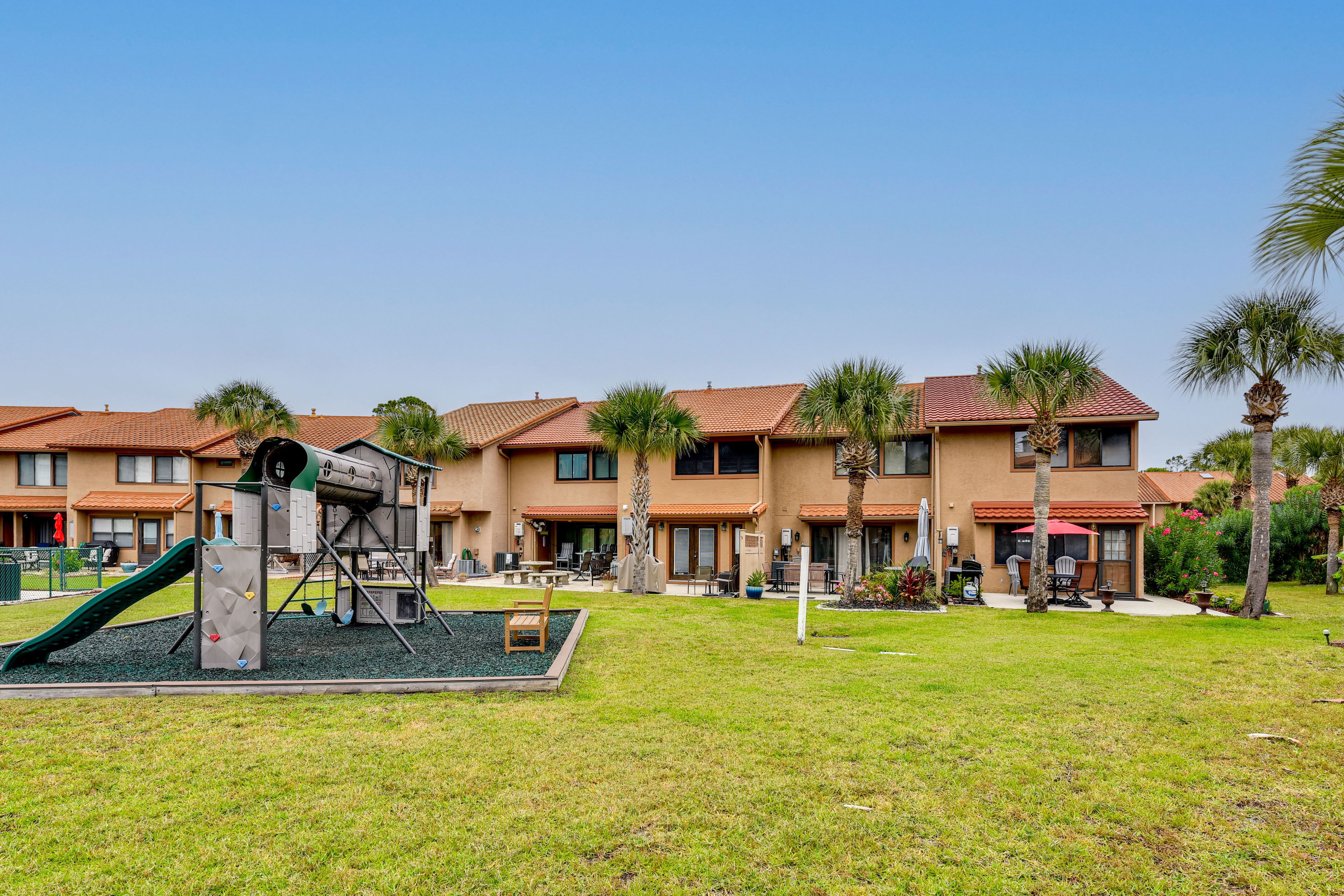 Community Amenities | Playground