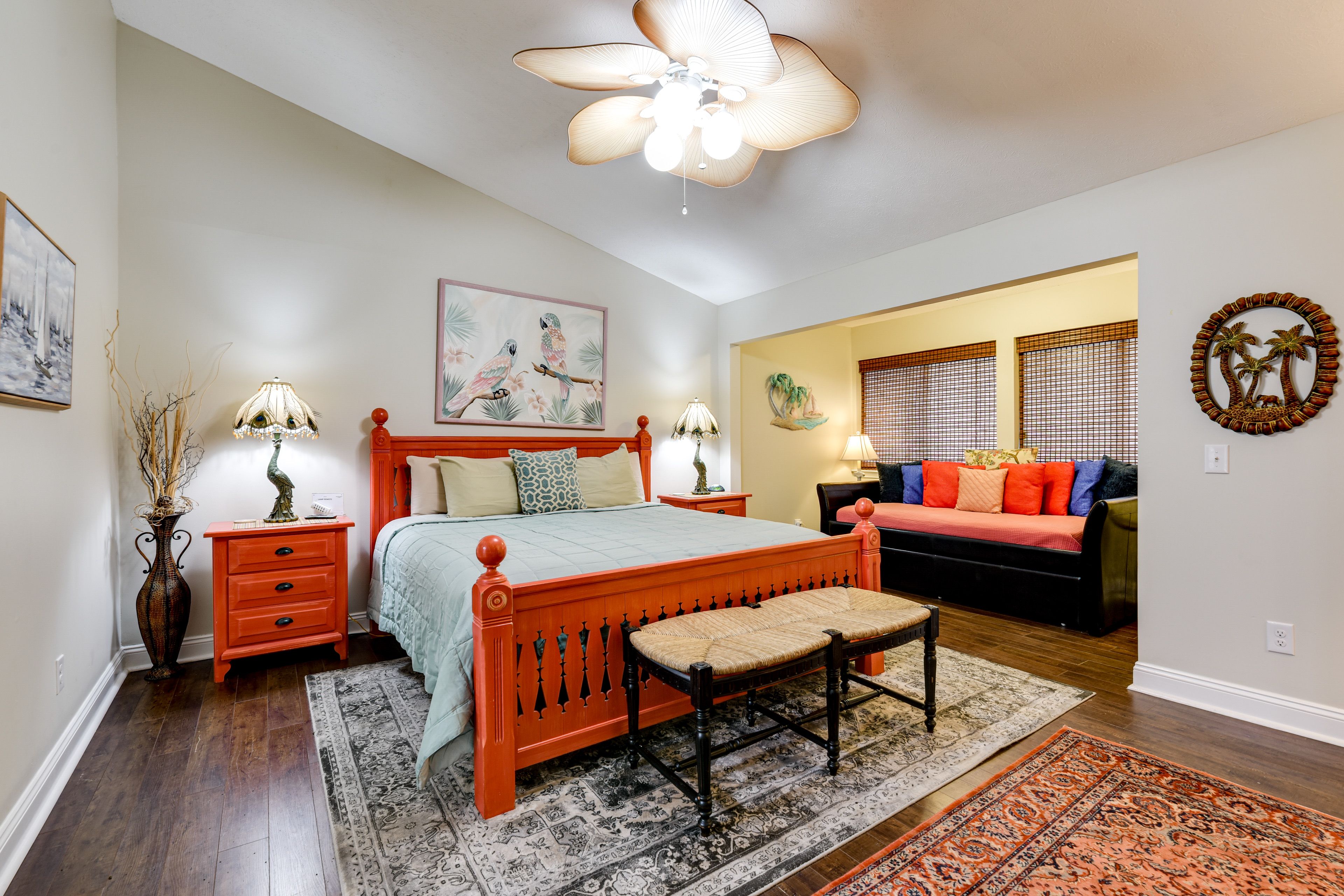 Bedroom 1 | 2nd Floor | King Bed | Twin Daybed w/ Twin Trundle | Linens Provided