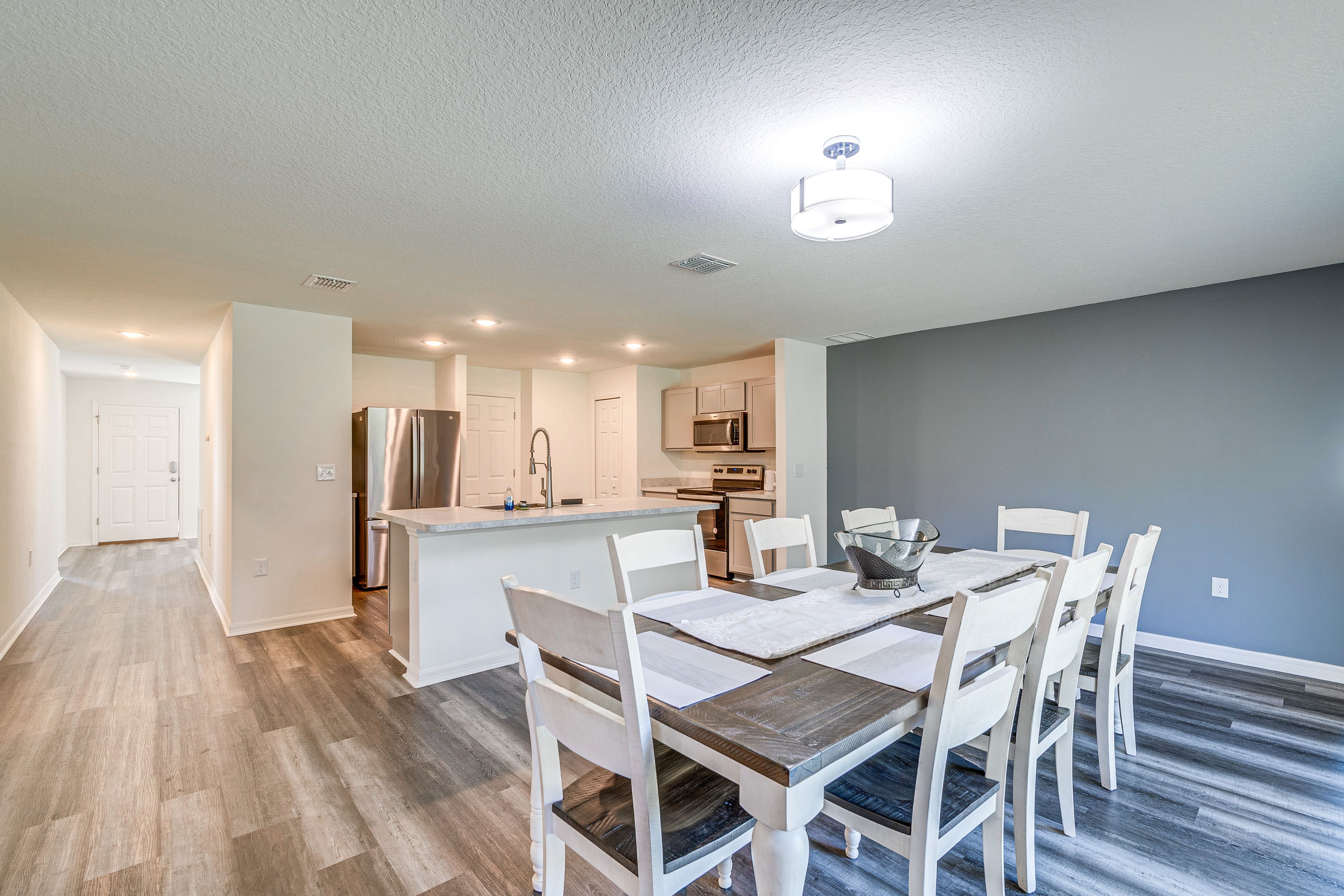 Dining Area | Dishware/Flatware | Central Heating & A/C | Free WiFi