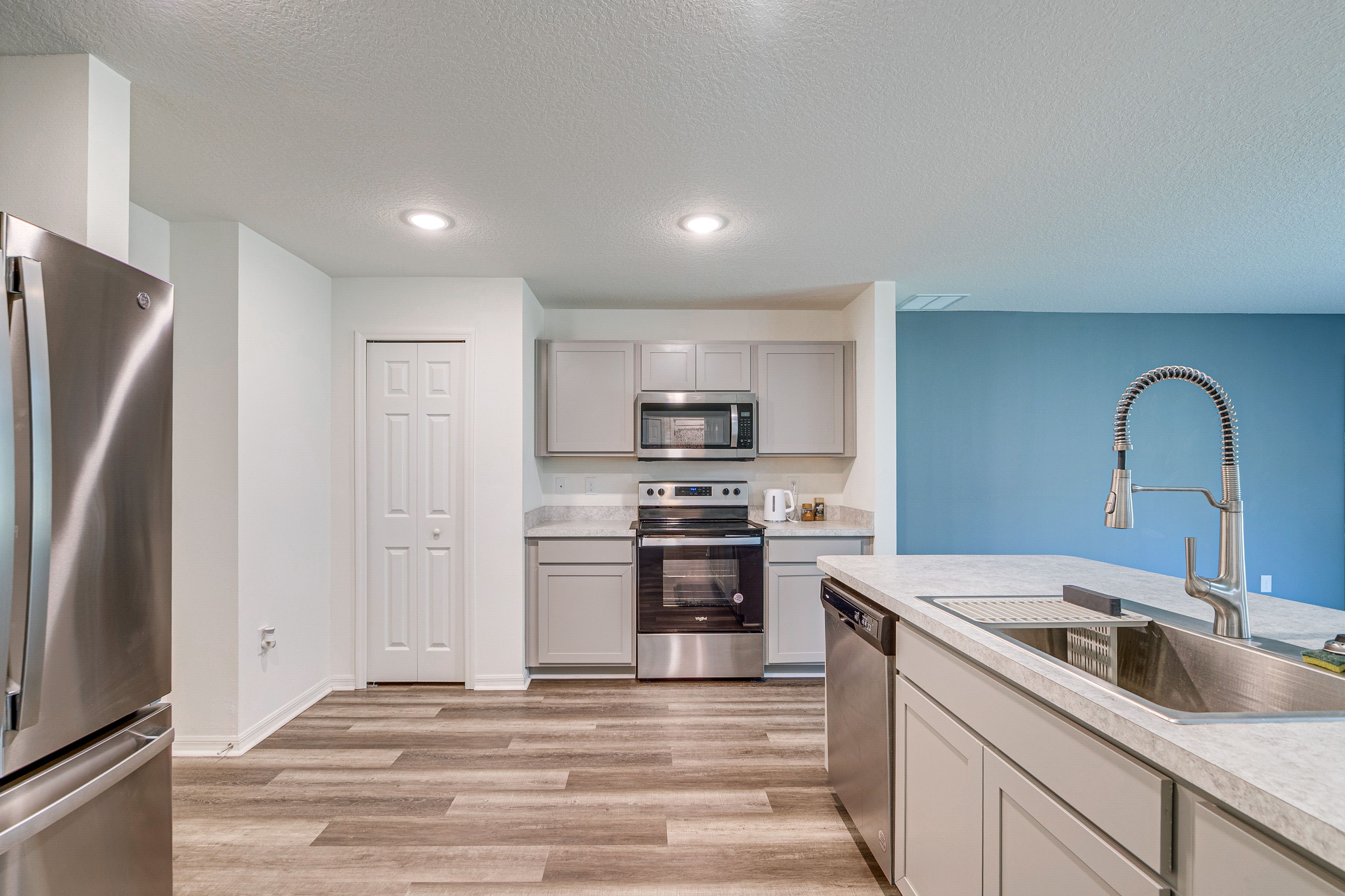 Kitchen | Cooking Basics | Keurig Coffee Maker | Microwave | Toaster | Blender