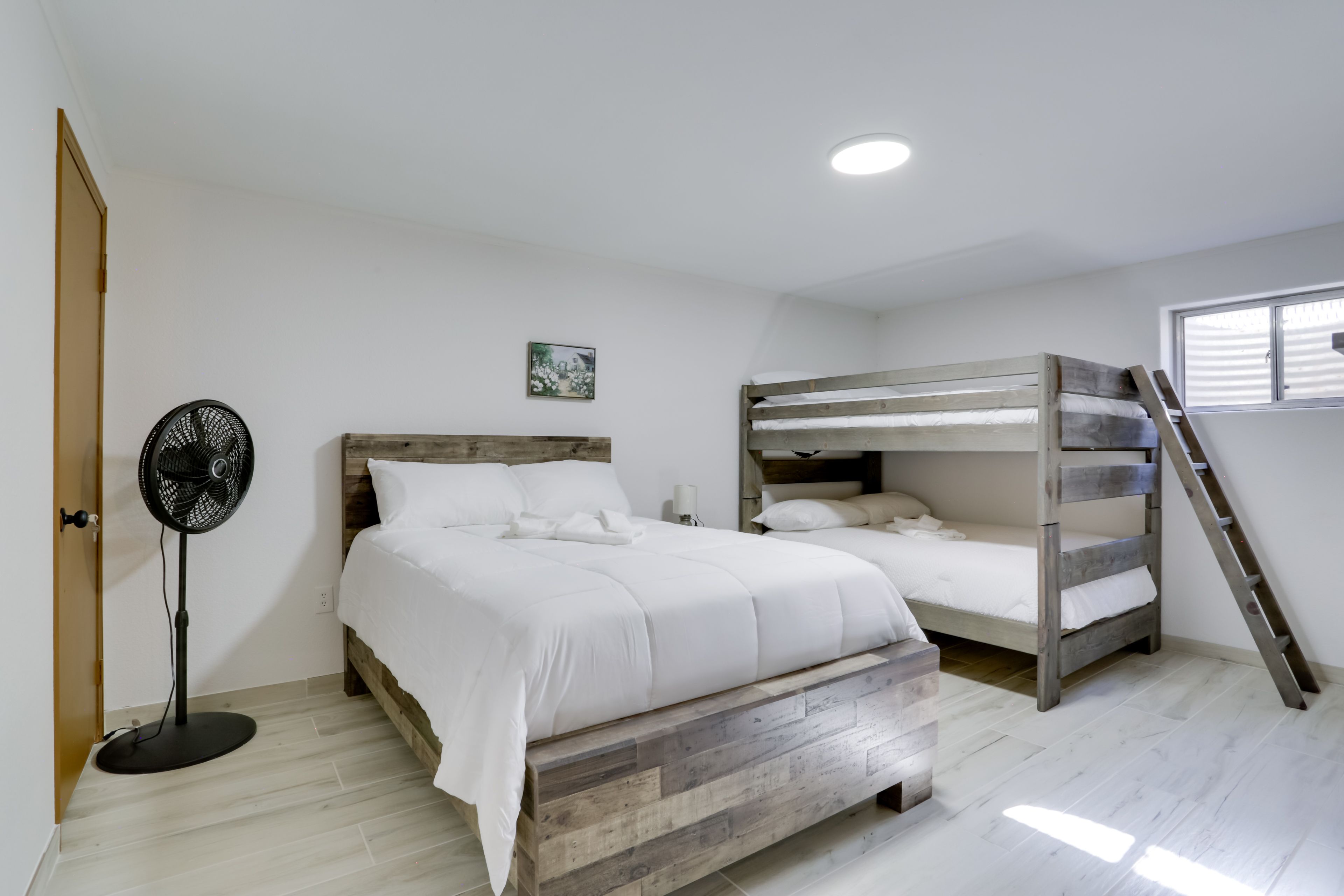 Bedroom | Full Bed | Full Bunk Bed | Smart TV