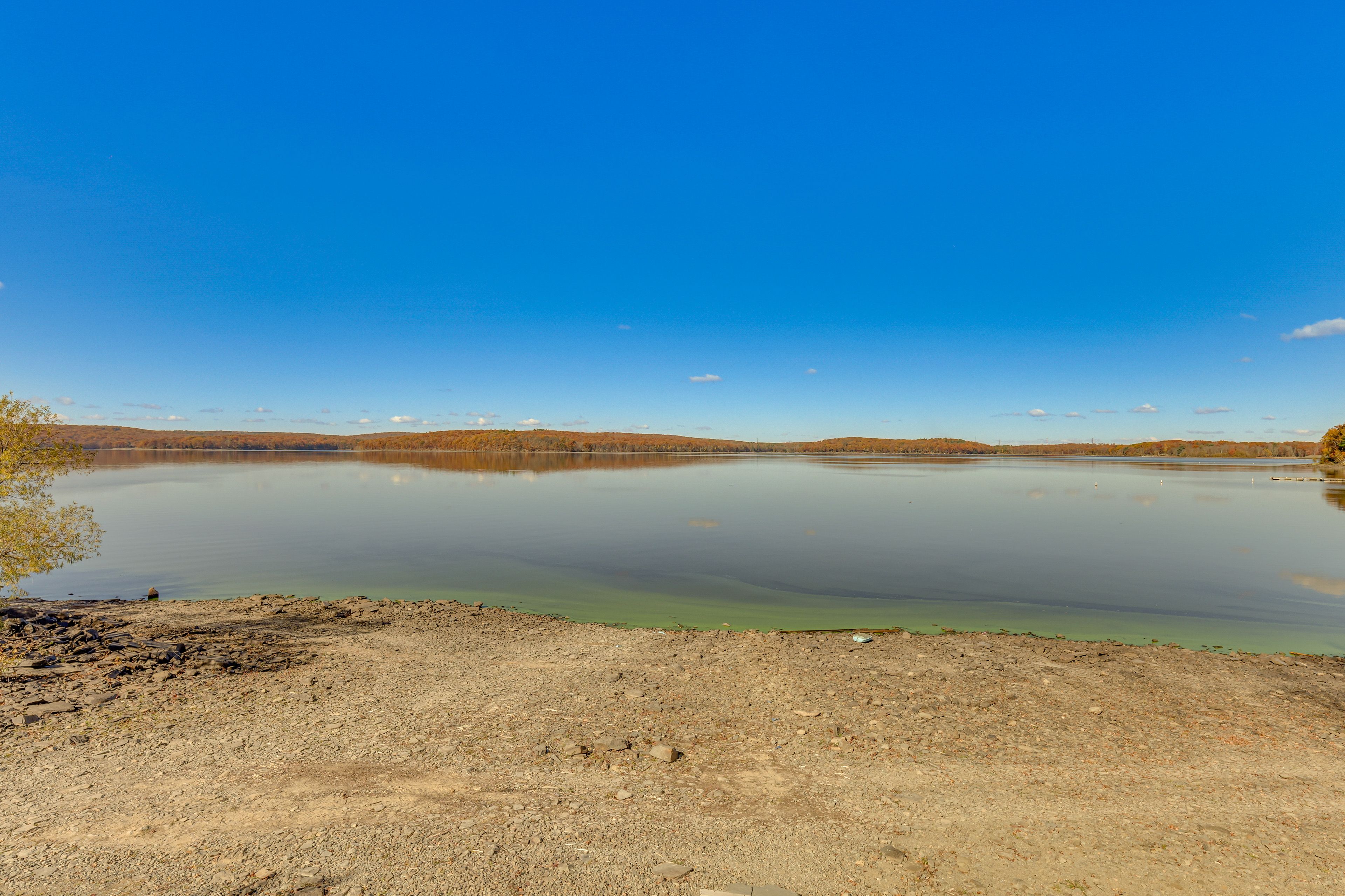 Lake Wallenpaupack Access | 1 Mi From Property