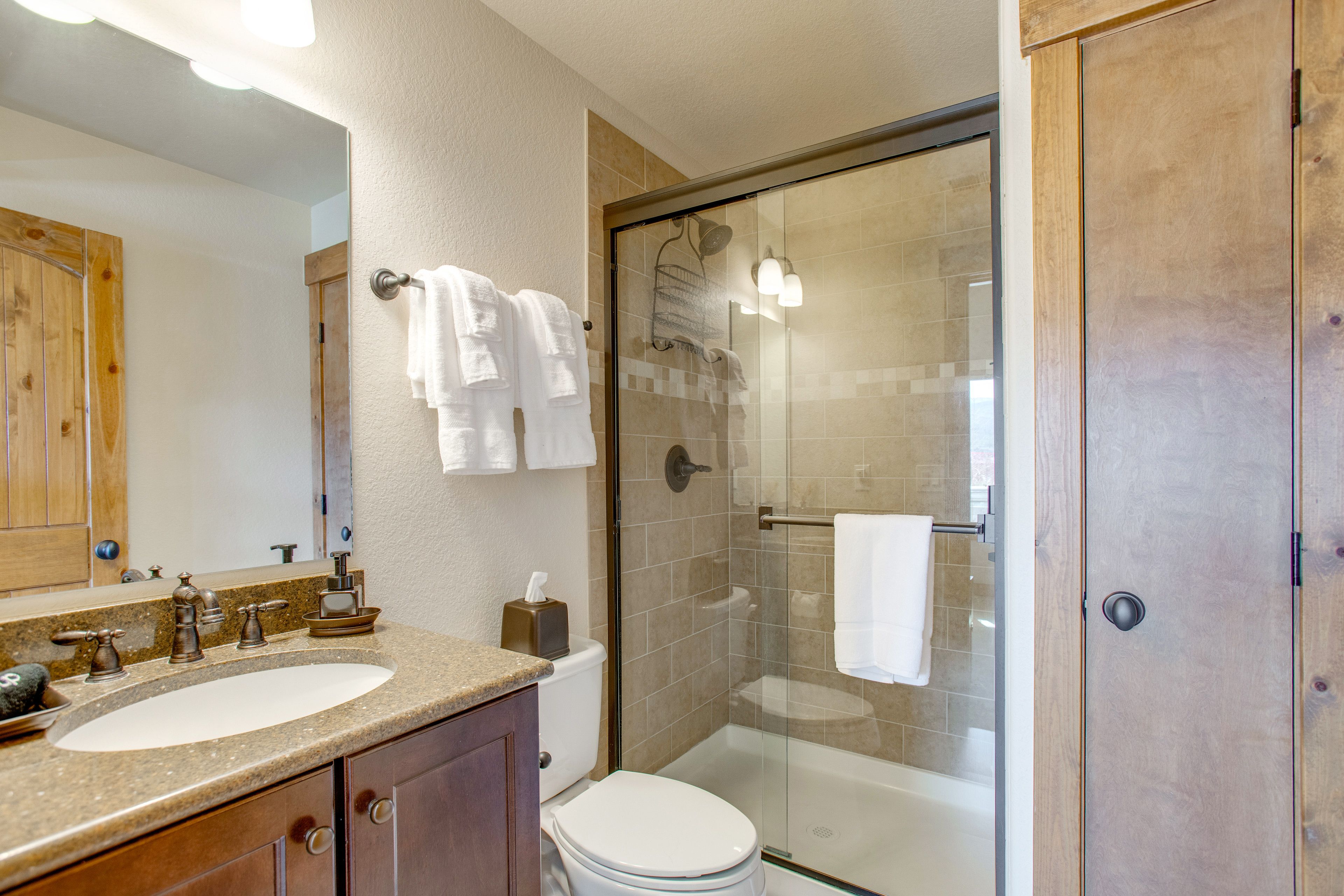 En-Suite Bathroom | Lower Level