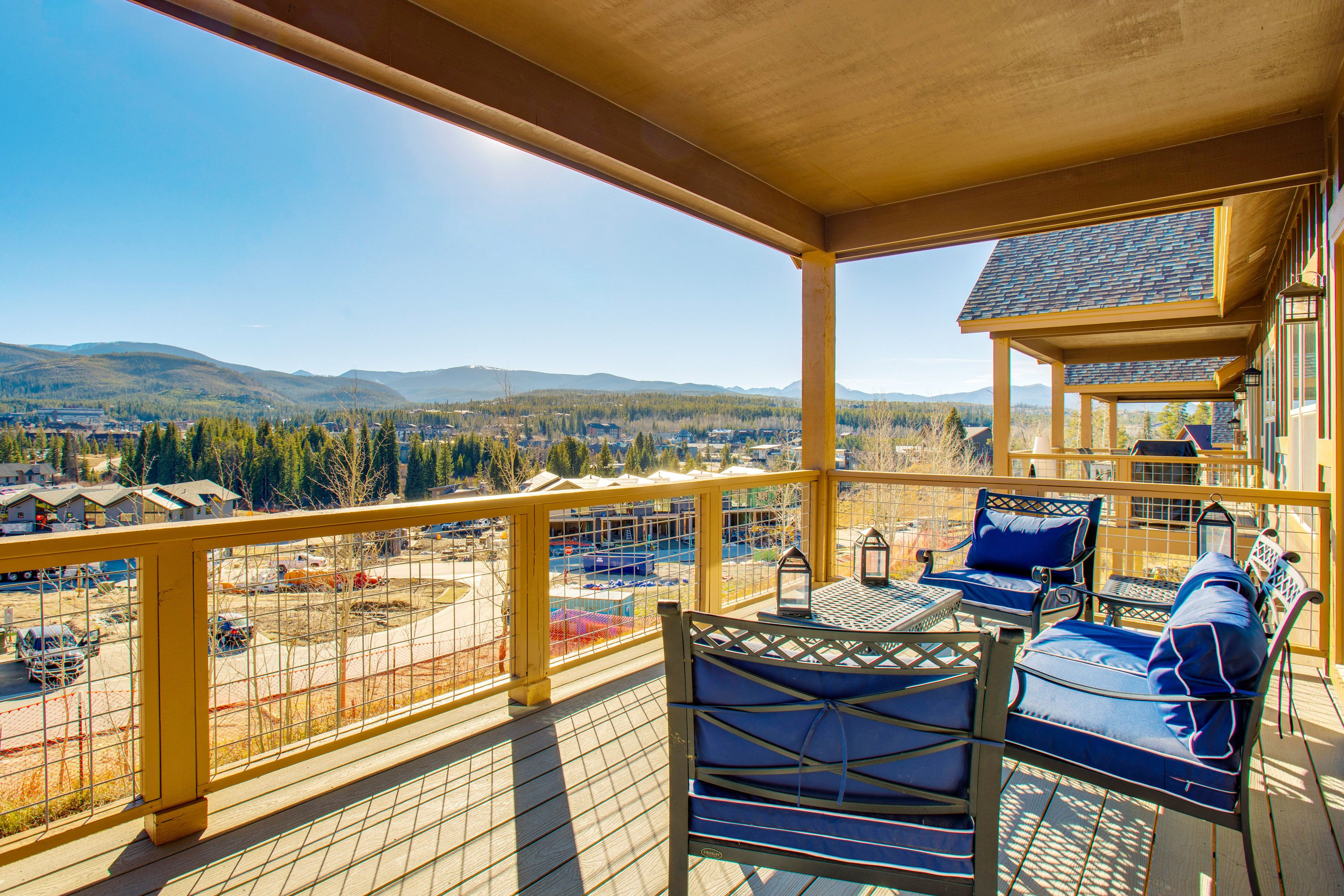 Fraser Vacation Rental | 3BR | 3.5BA | 1,450 Sq Ft | Stairs Required