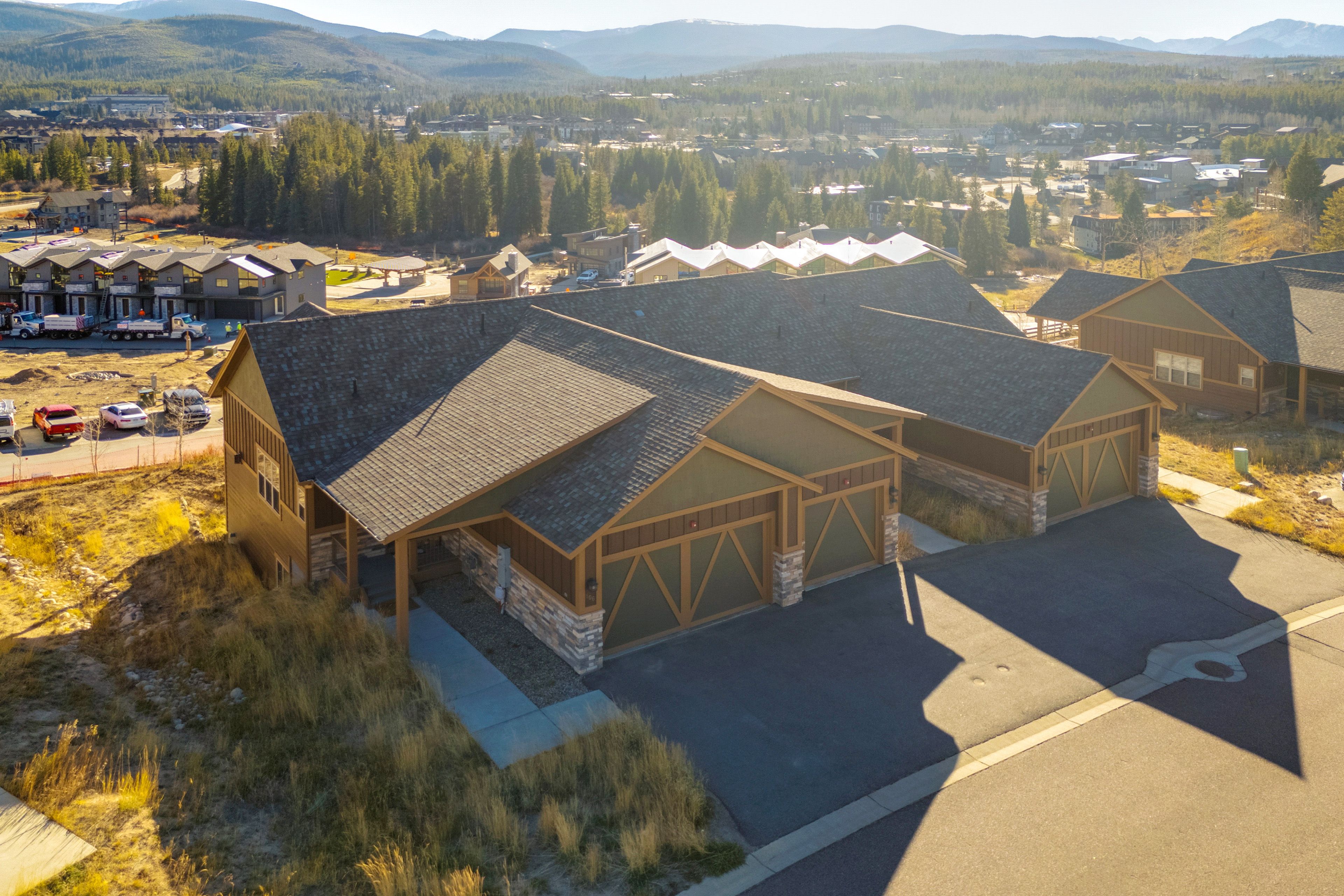 Exterior | Garage (2 Vehicles) | Driveway (2 Vehicles) | No Addt'l Parking