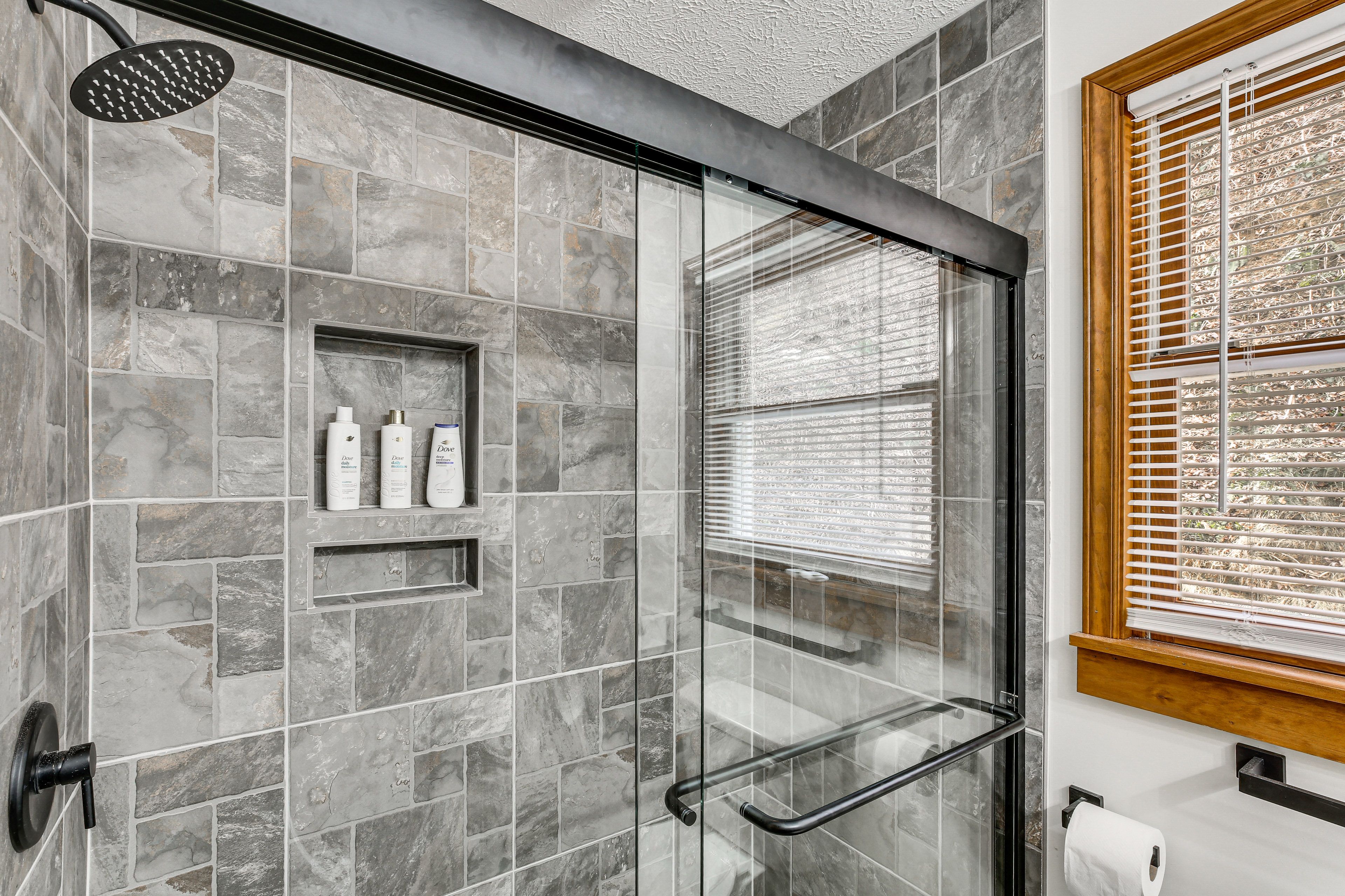 Bathroom | Upper Level
