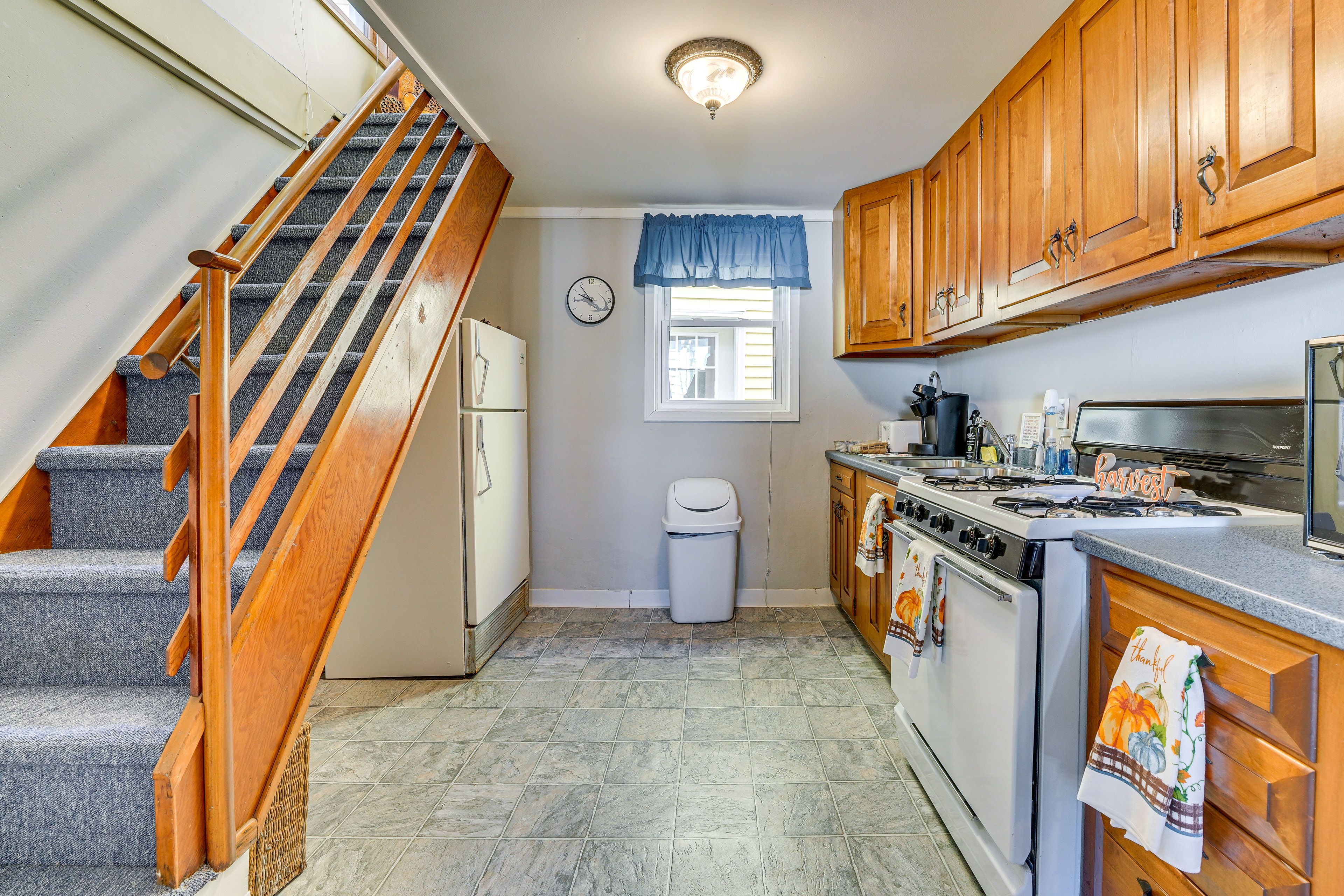 Kitchen | Cooking Basics | Lower Floor