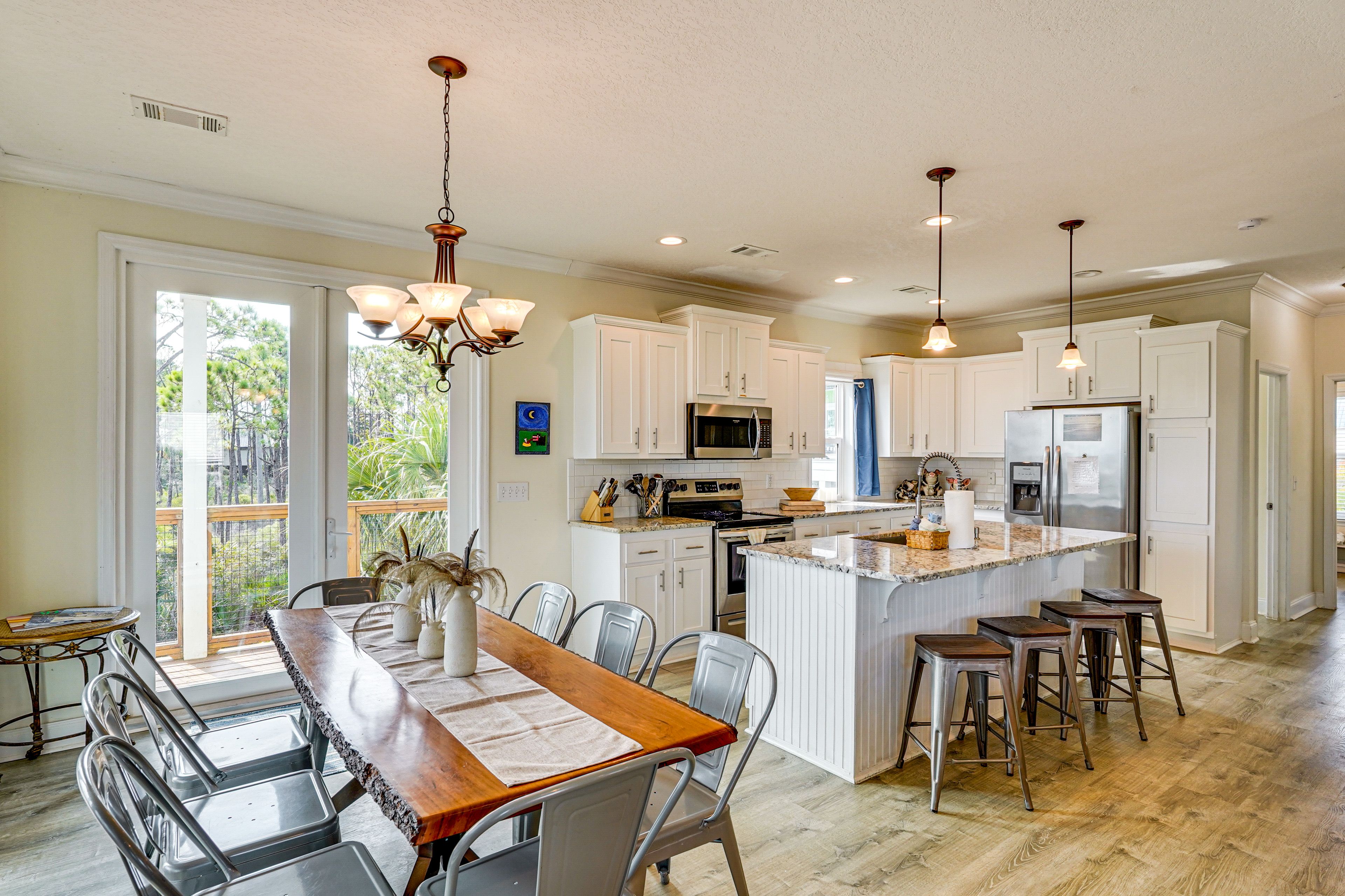 Interior | 2-Story House | In-Unit Laundry