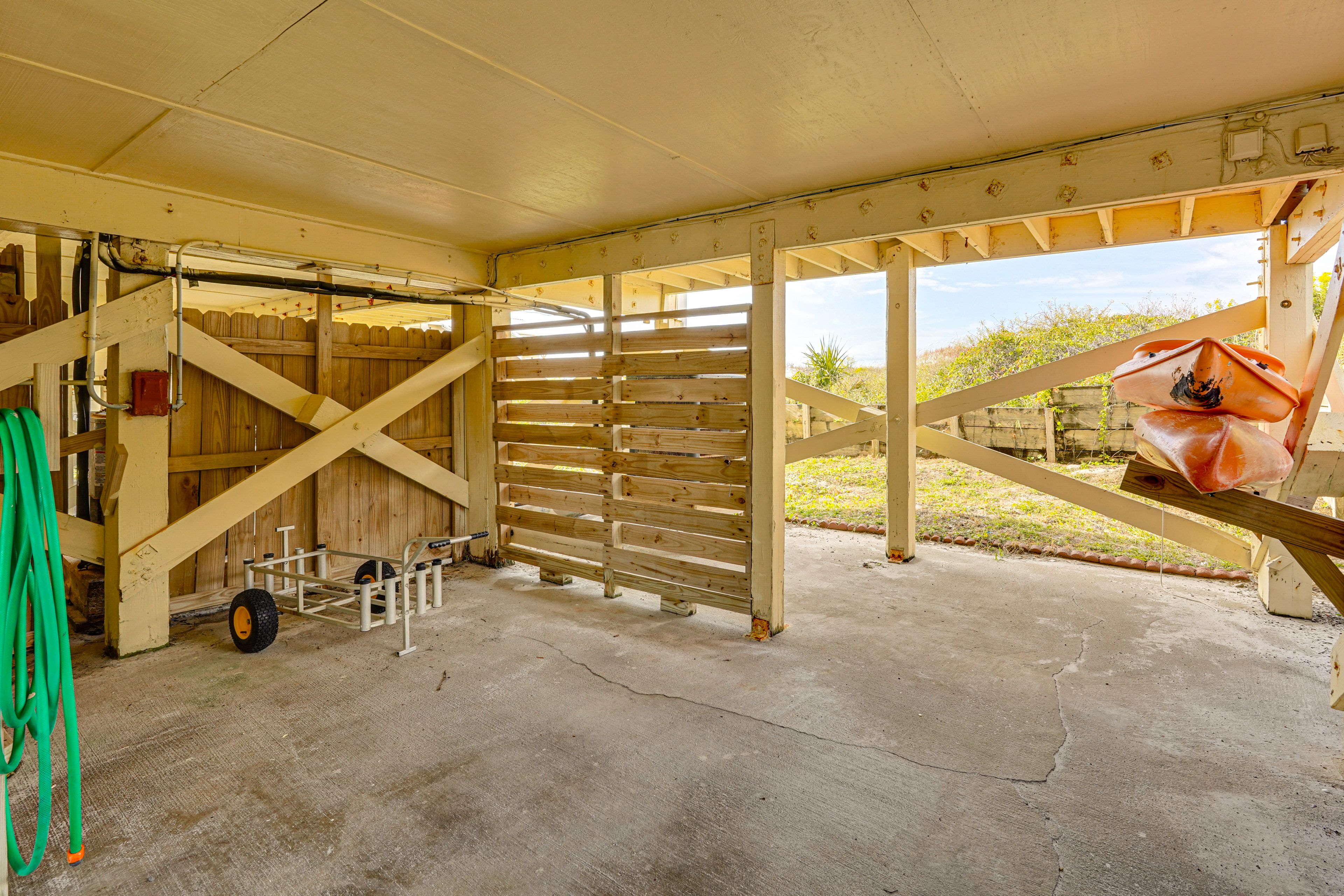 Carport | Kayaks | Outdoor Shower