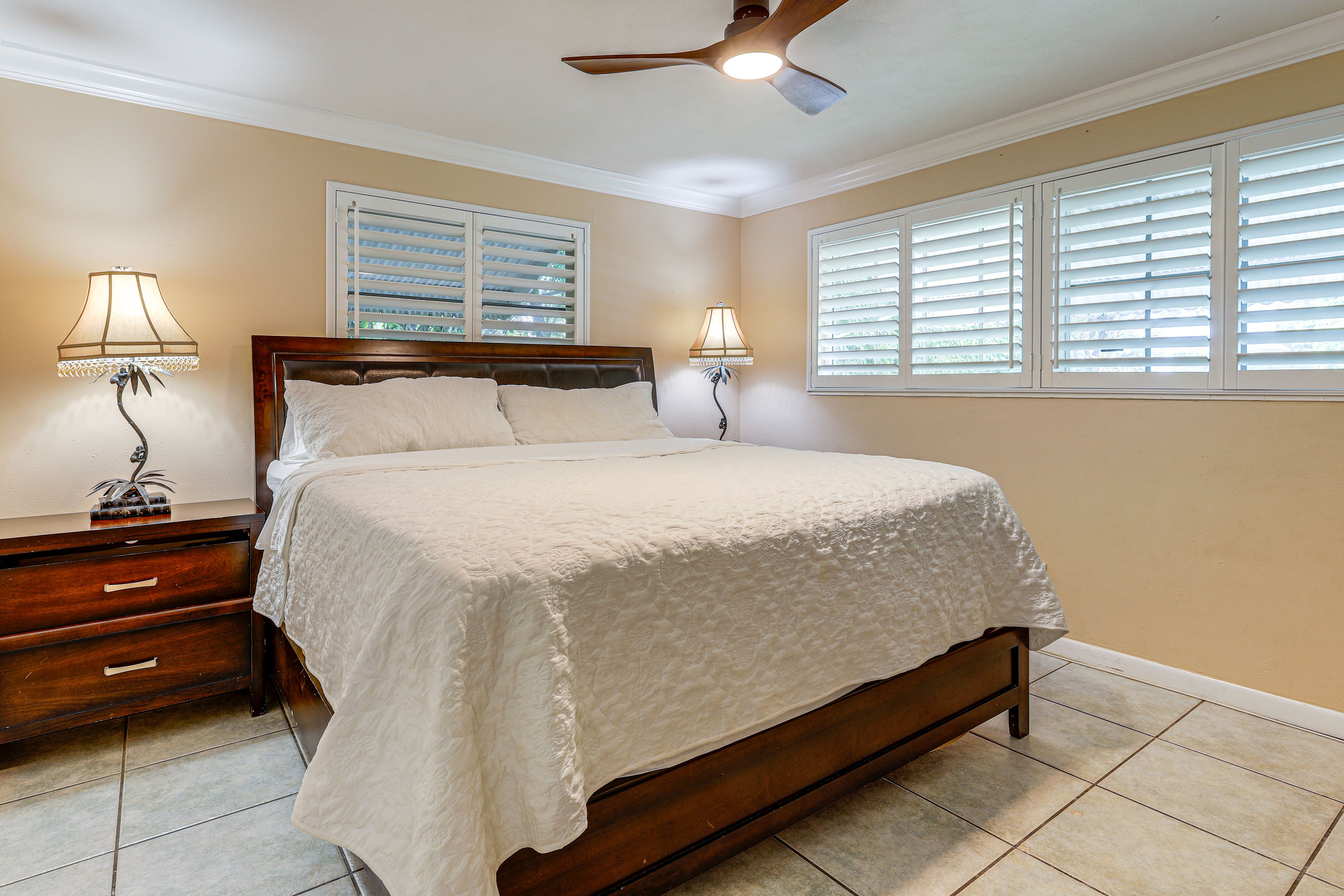 Bedroom 2 | King Bed
