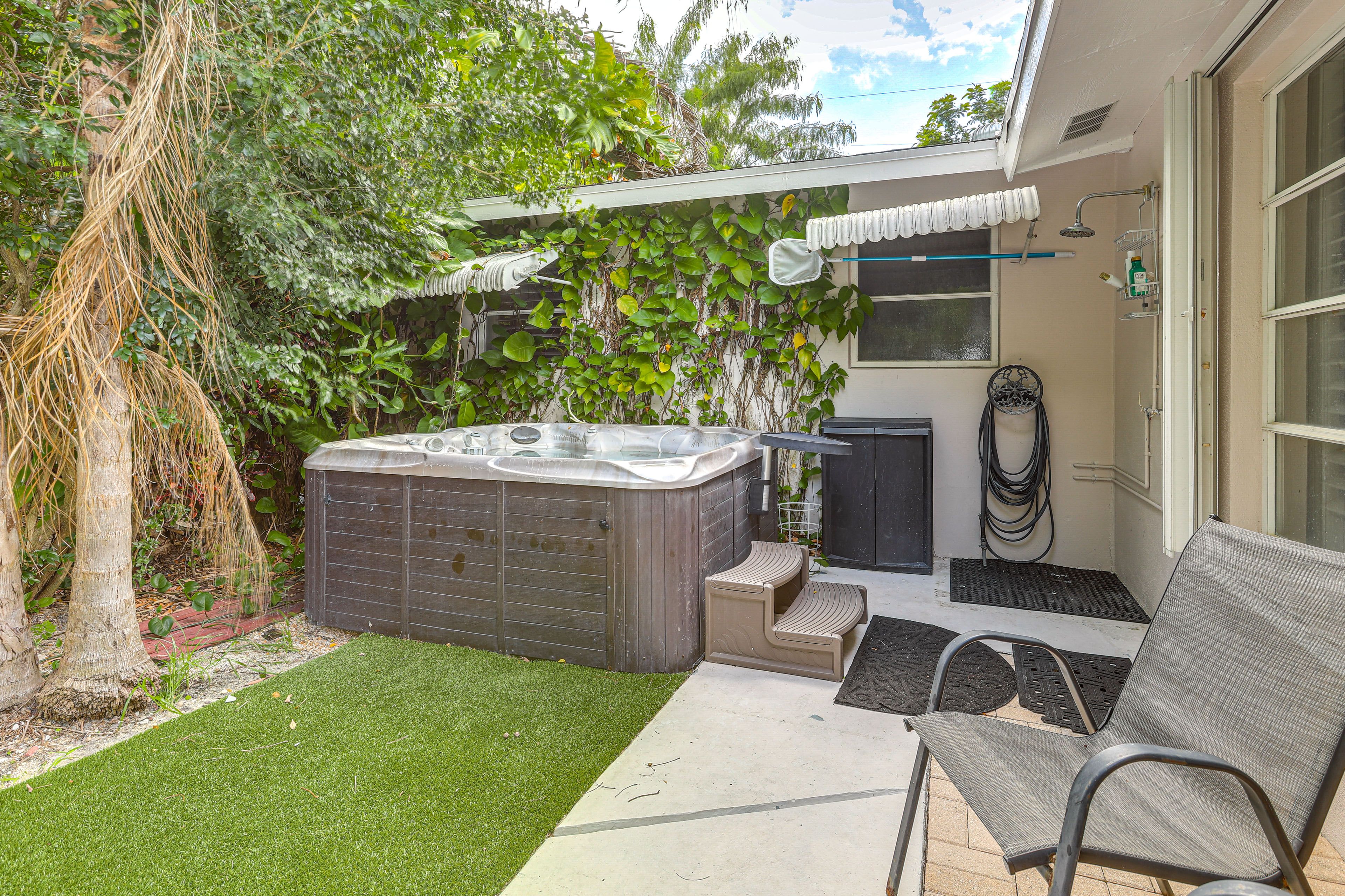 Hot Tub | Outdoor Shower