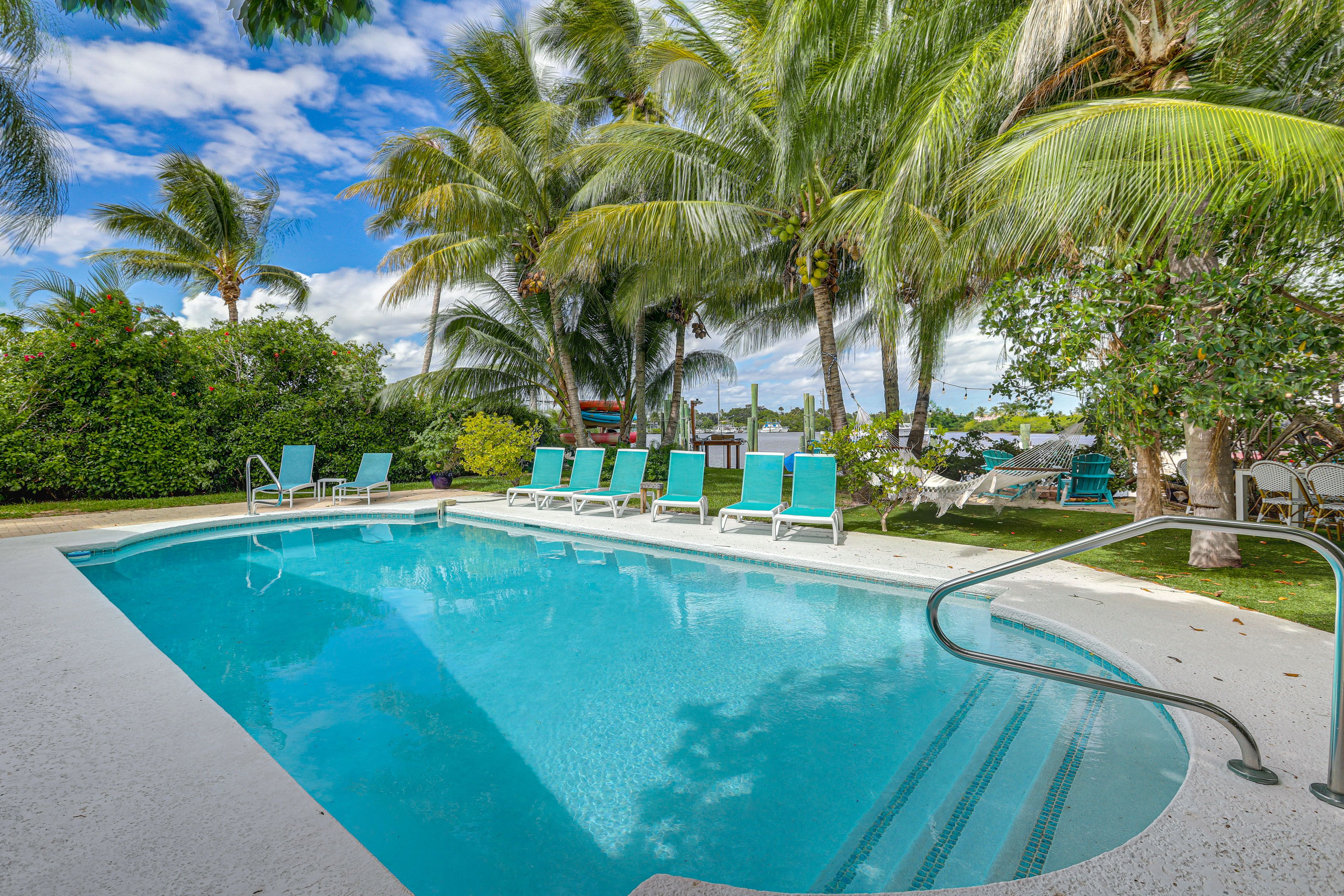 Backyard | Private Pool | Gas Grill