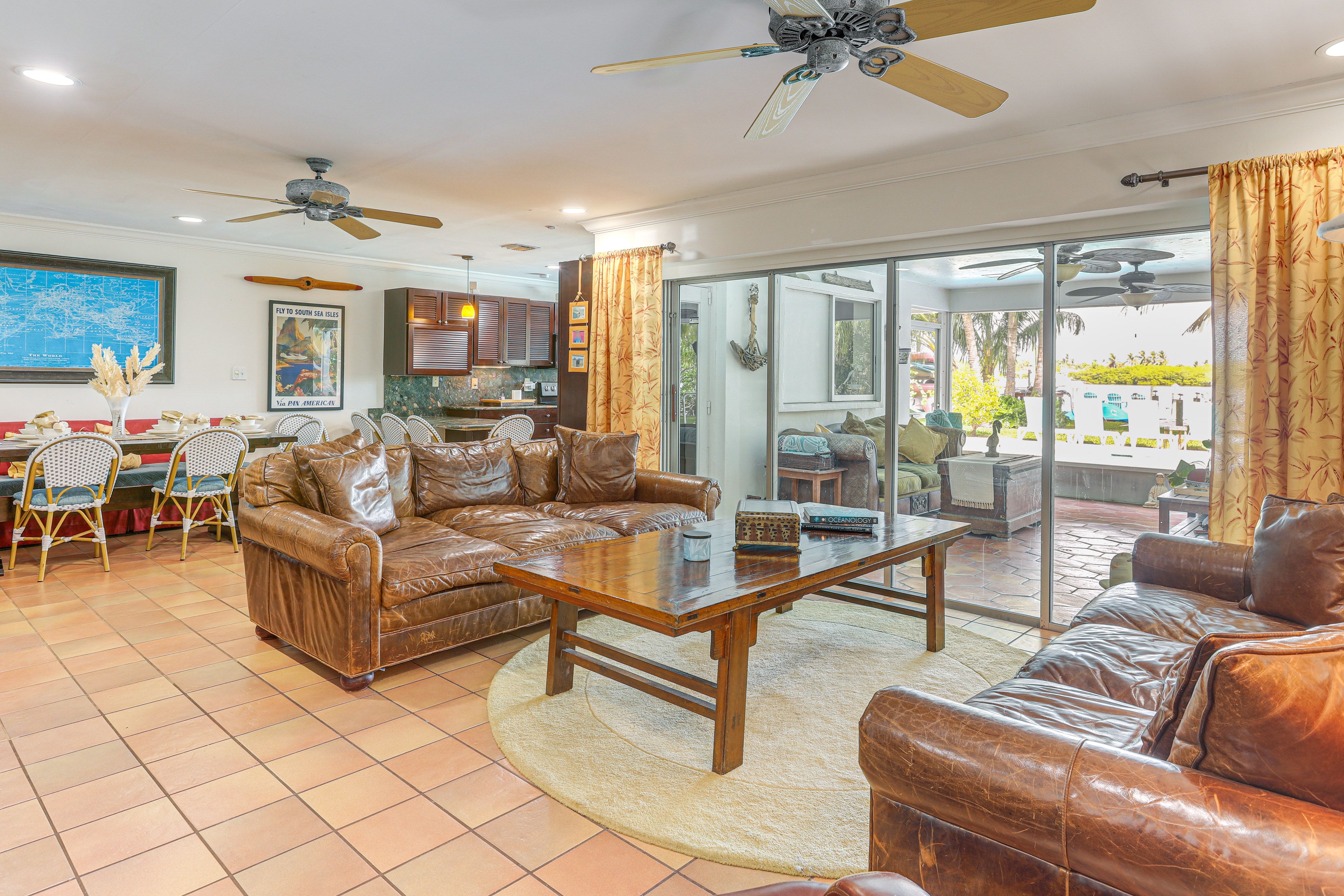 Interior | Single-Story House | In-Unit Laundry