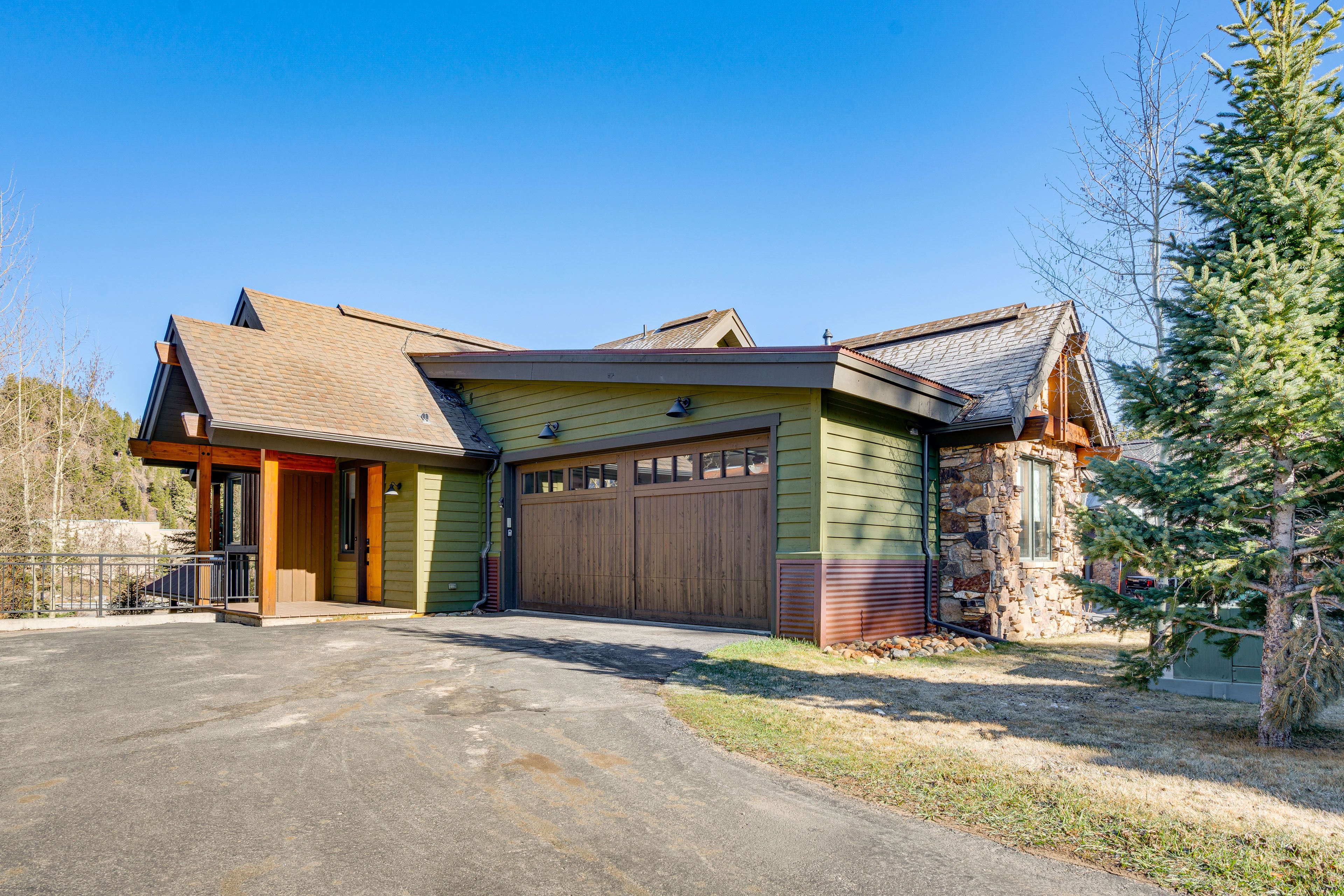 Exterior | 2-Story Townhome
