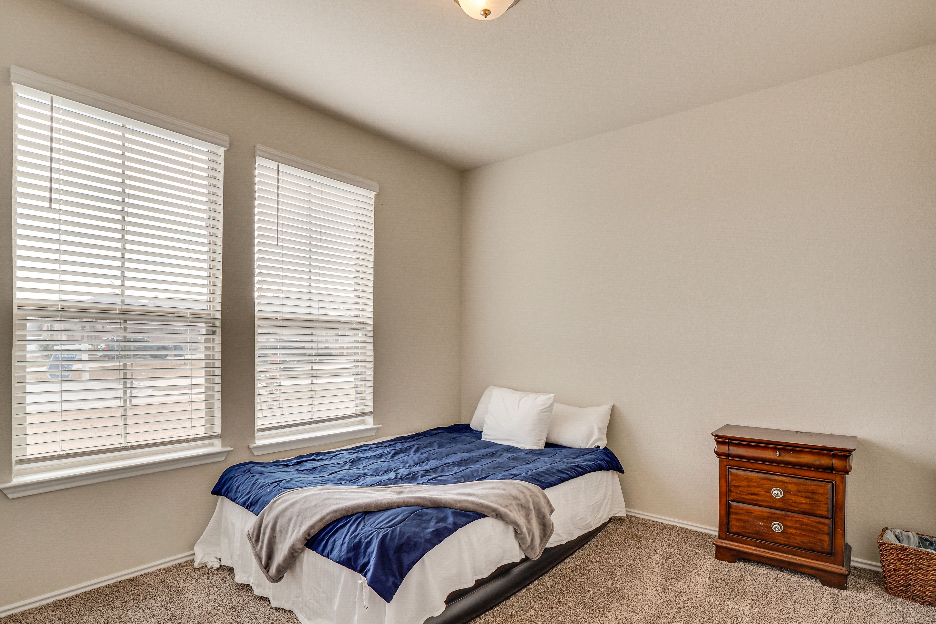 Bedroom 4 | Queen Air Mattress | 1st Floor