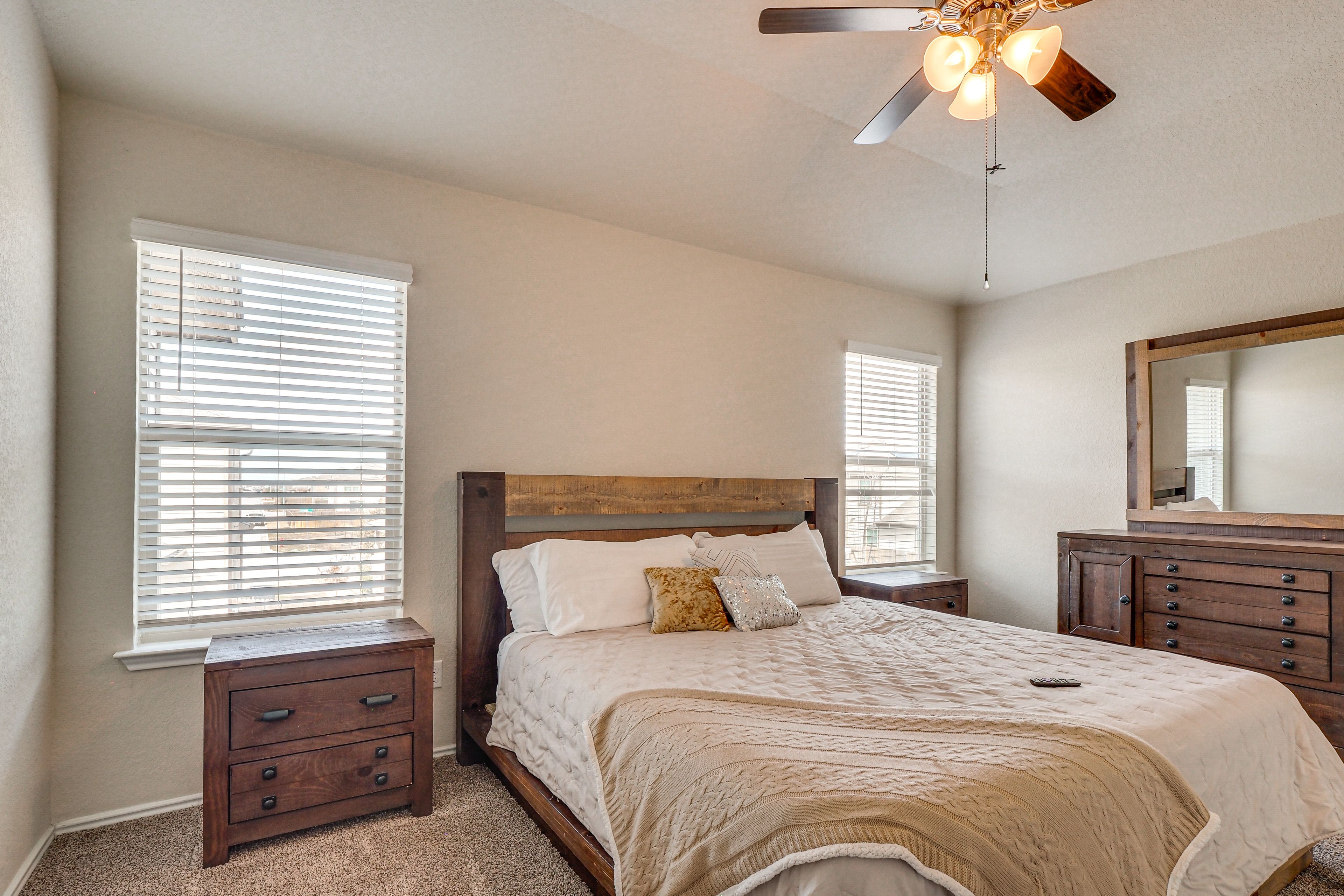 Bedroom 2 | Queen Bed | 2nd Floor