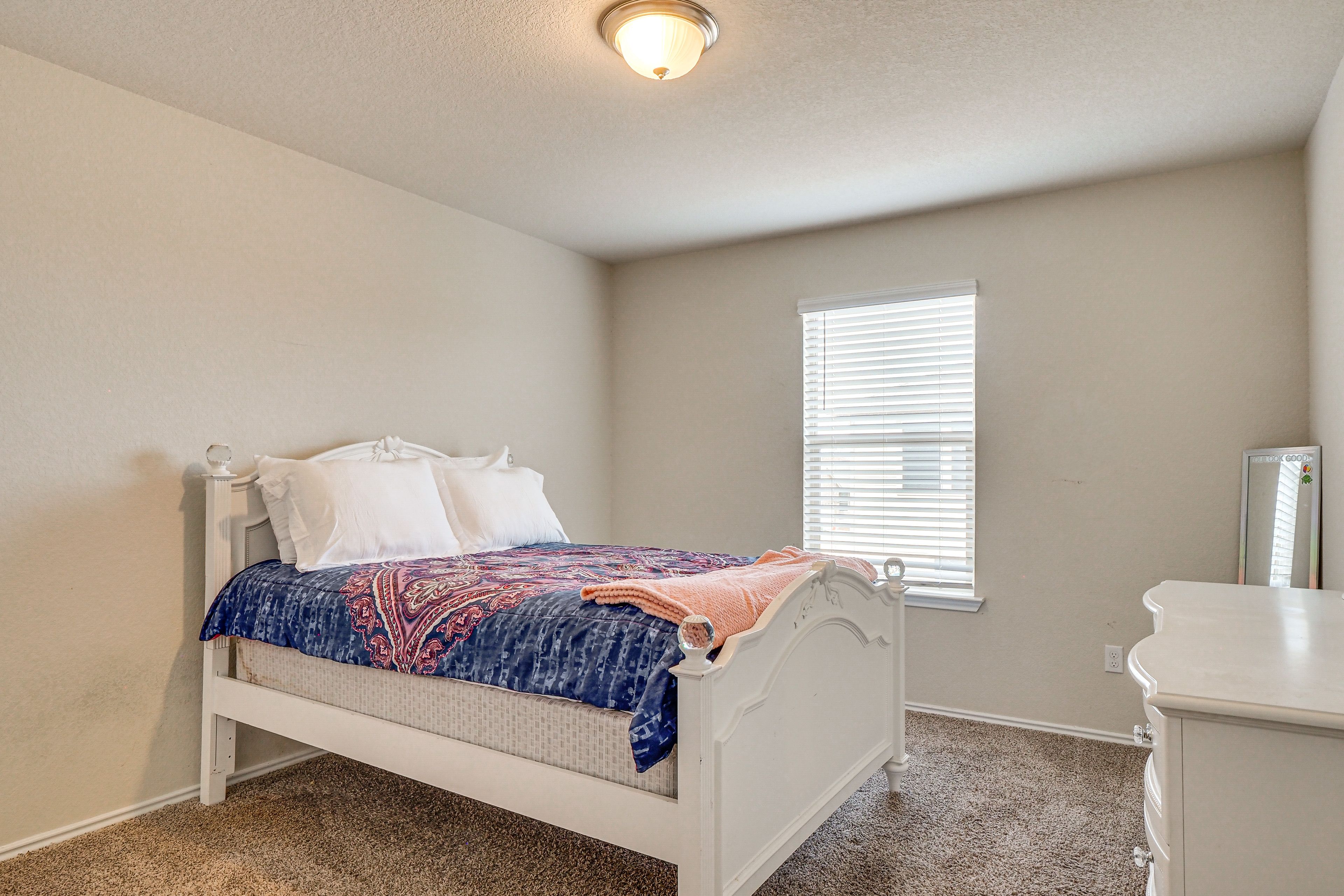 Bedroom 3 | Queen Bed | 2nd Floor