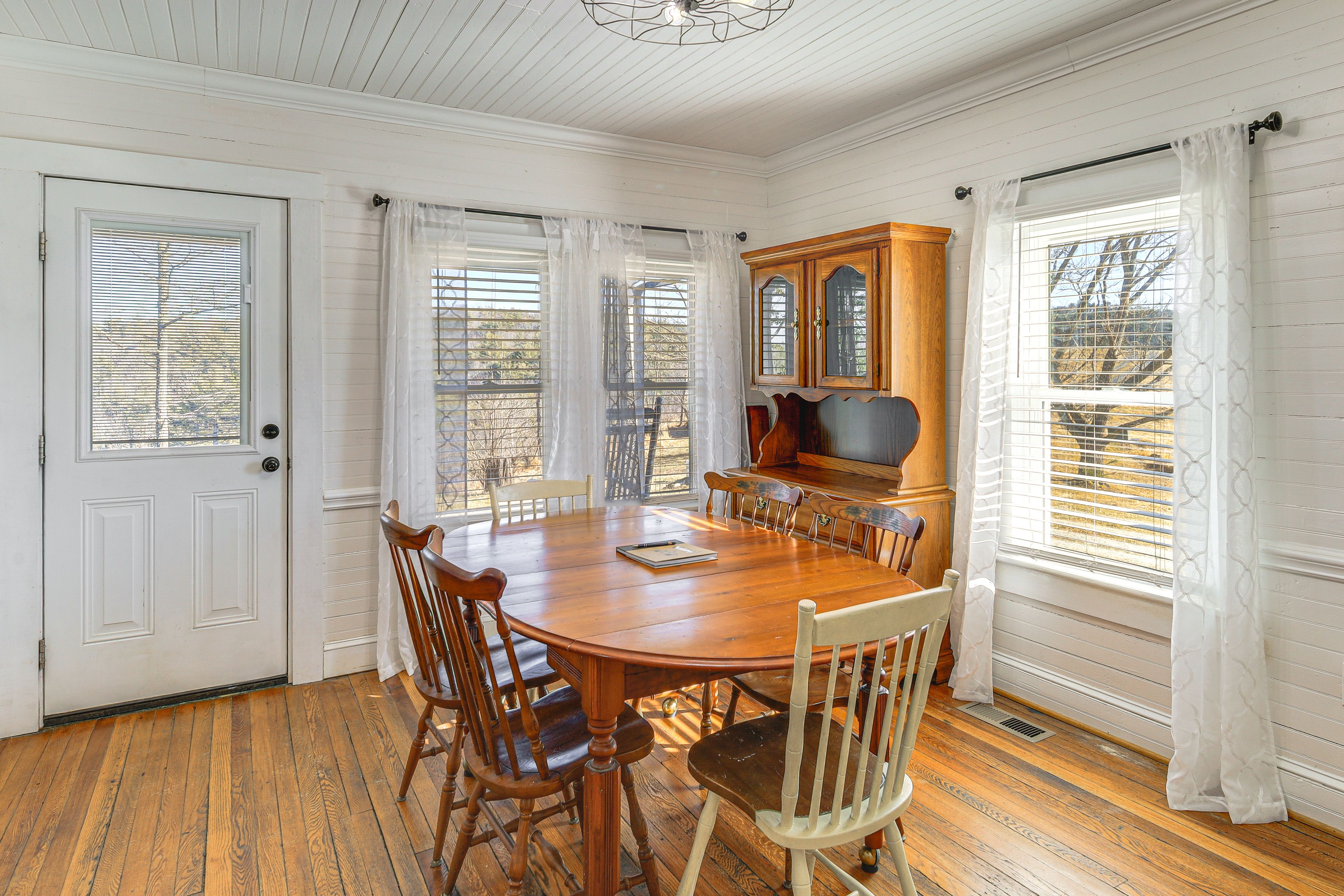 Dining Area | 1st Floor