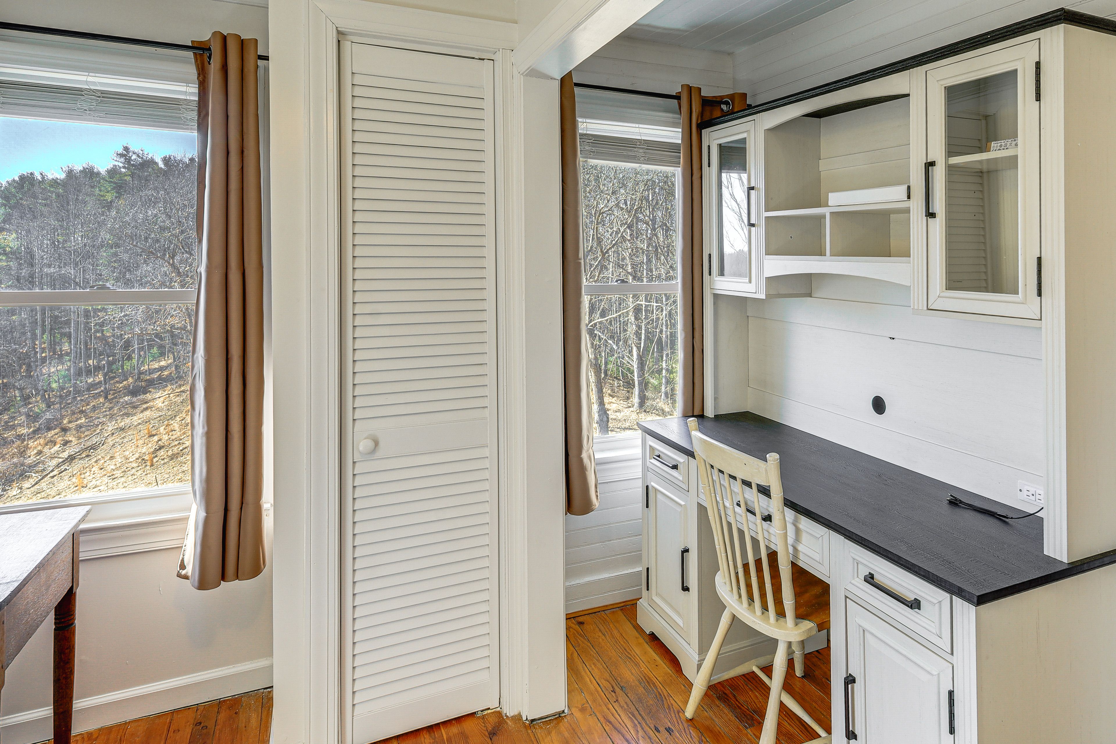 Dedicated Workspace | 2nd Floor