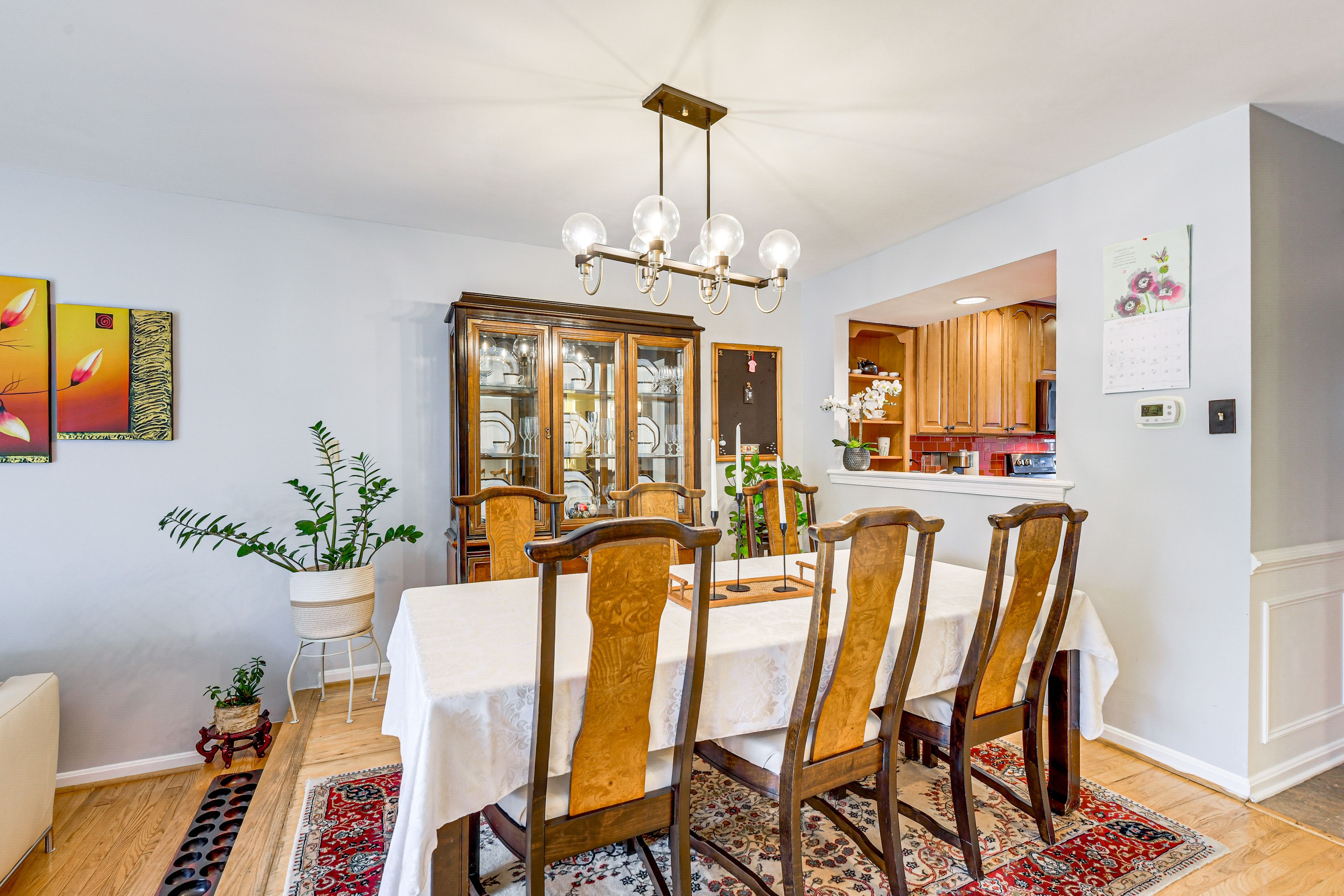 Dining Area | Main Floor
