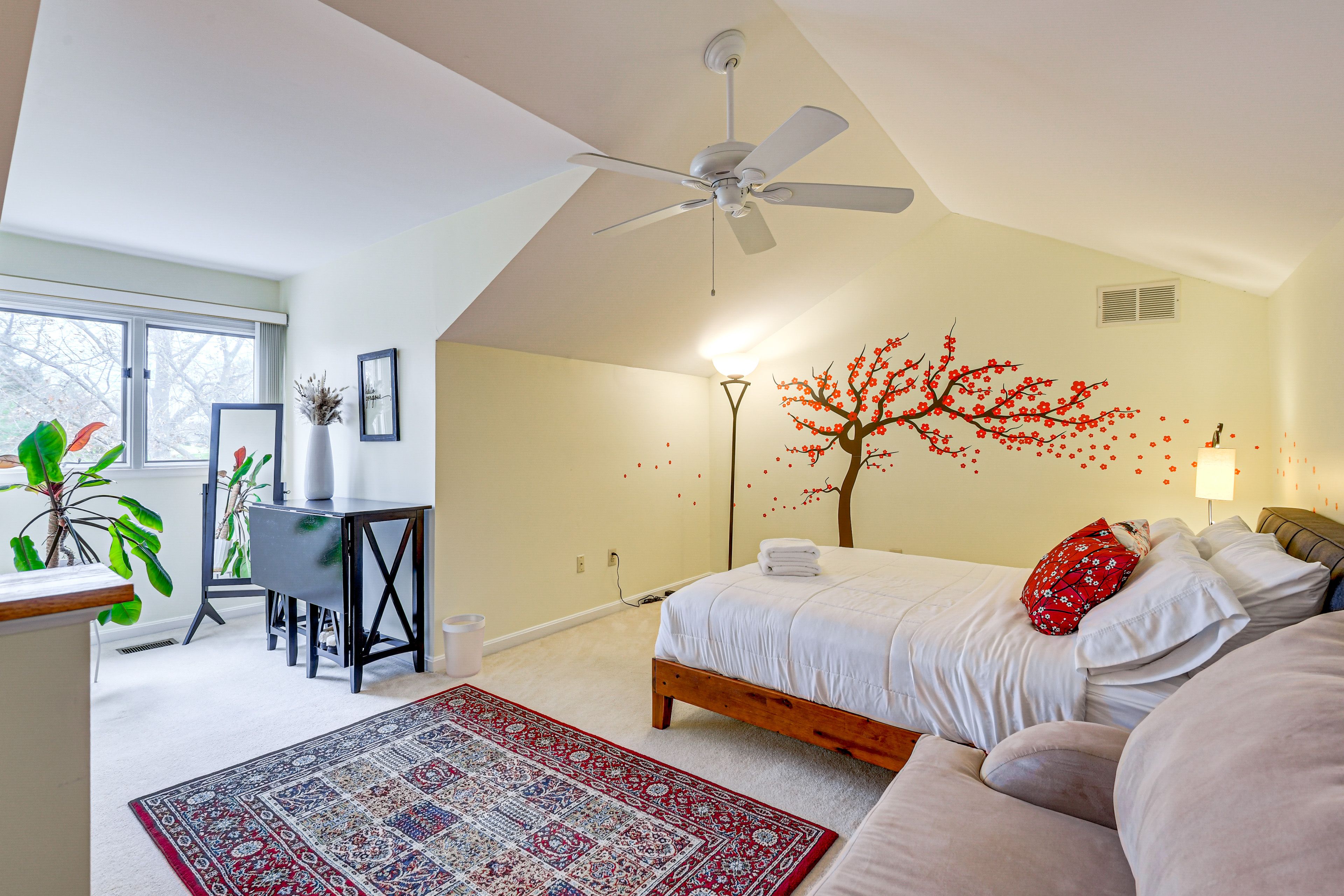 Bedroom 3 (Loft) | Full Bed | Upper Floor