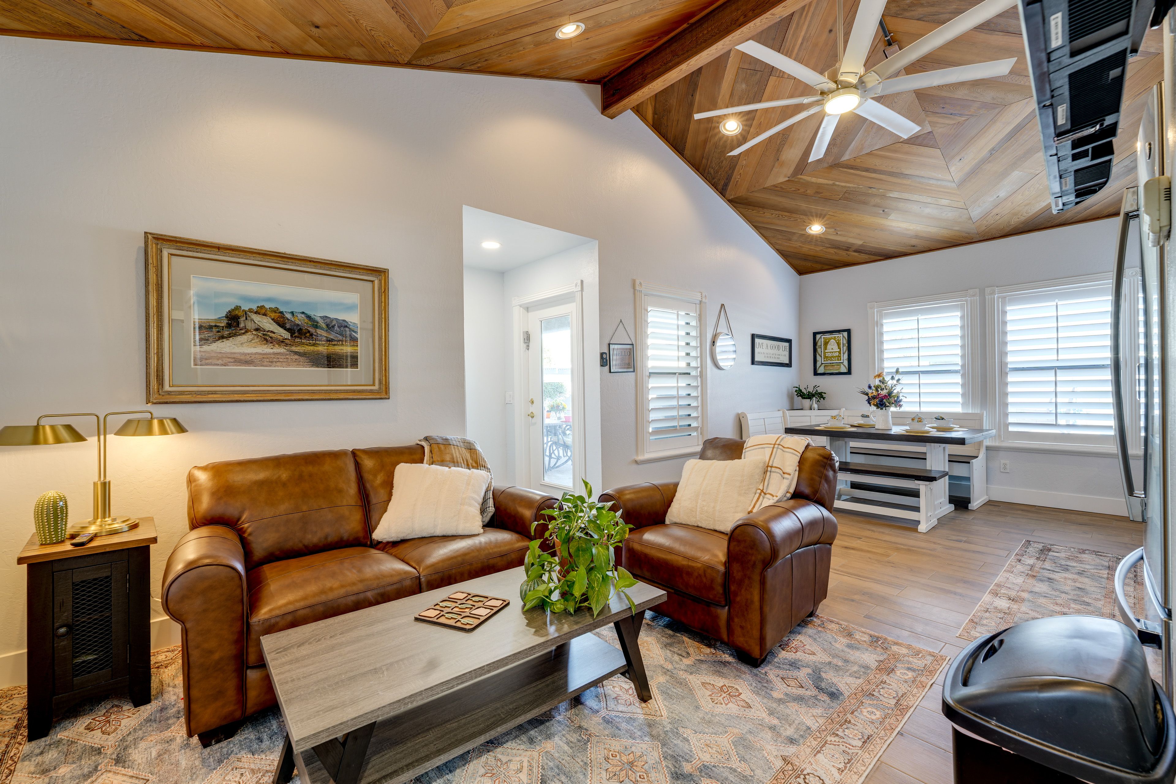 Mesa Vacation Rental | 2BR | 2BA | 1,300 Sq Ft | Step to Enter