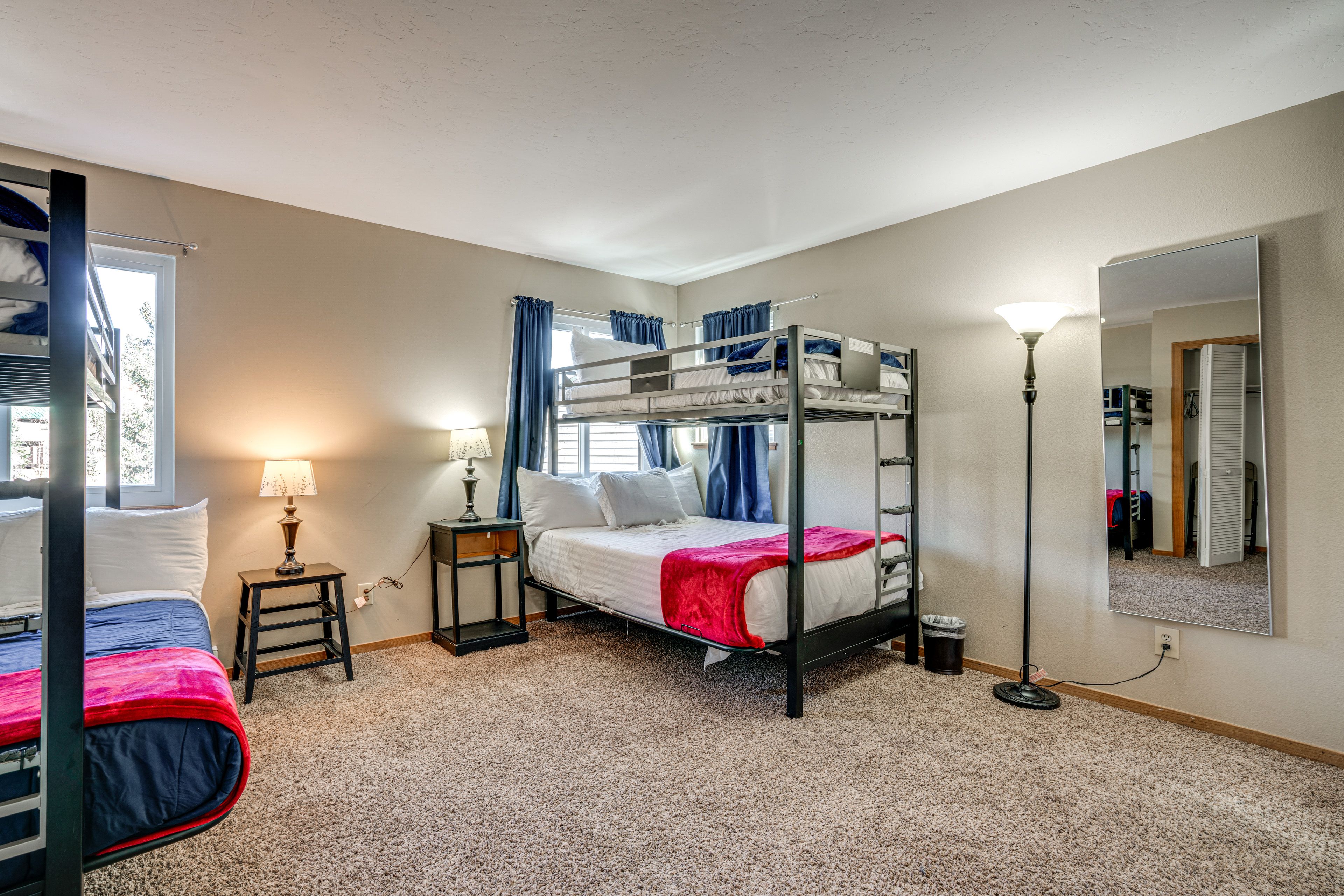 Bedroom 3 | 2 Twin/Queen Bunk Beds | Upper Level