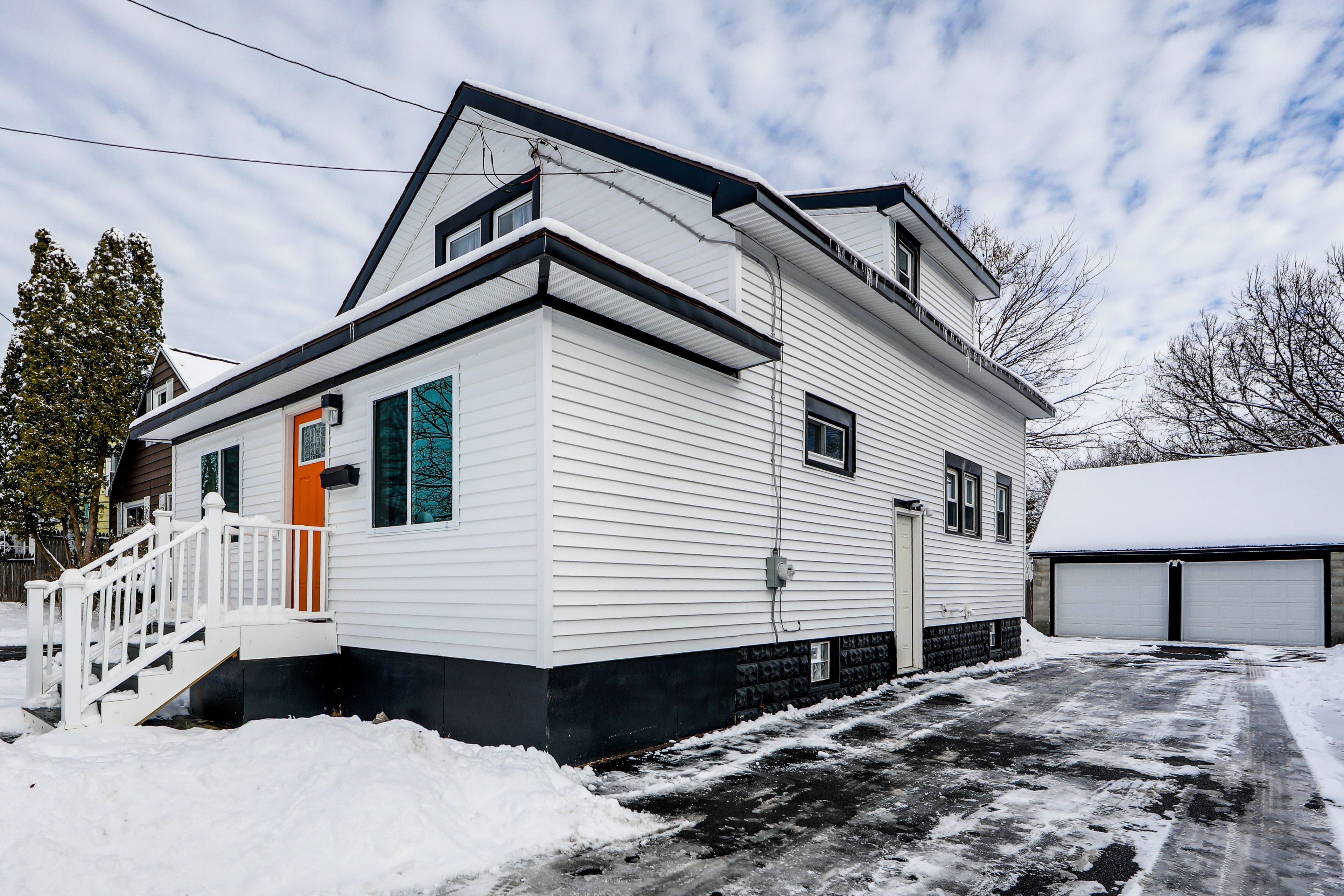 Driveway (3 Vehicles) | Free Street Parking
