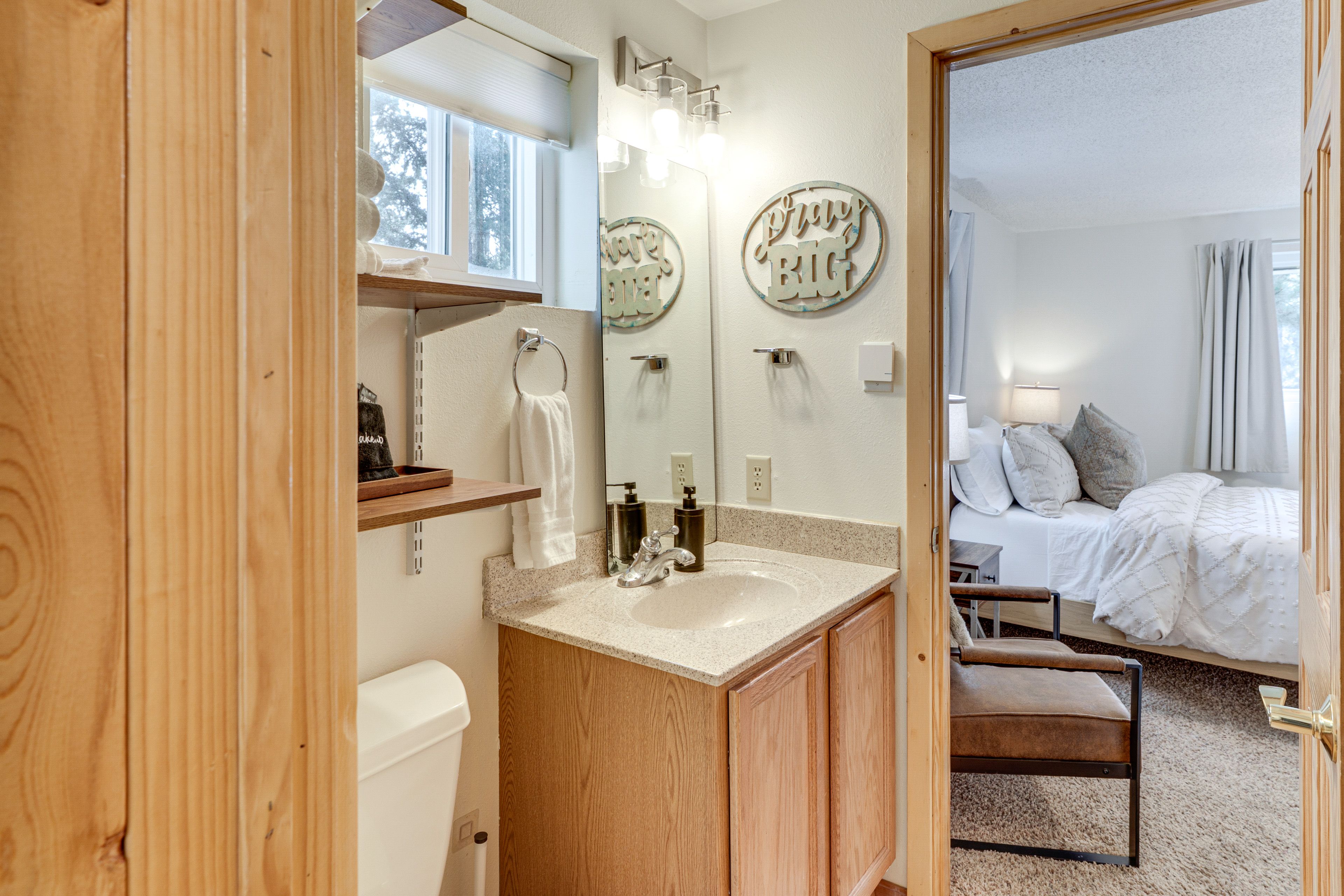 Bathroom | Towels Provided