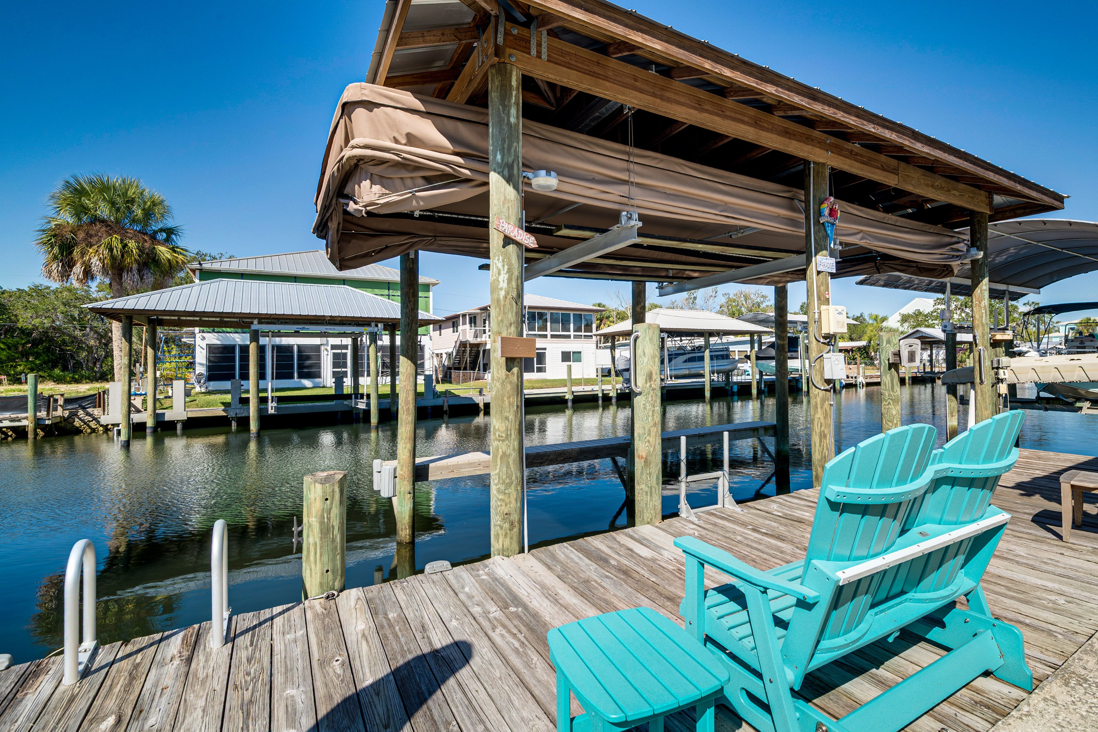 Crystal River Vacation Rental | 2BR | 1BA | Steps Required | 1,056 Sq Ft