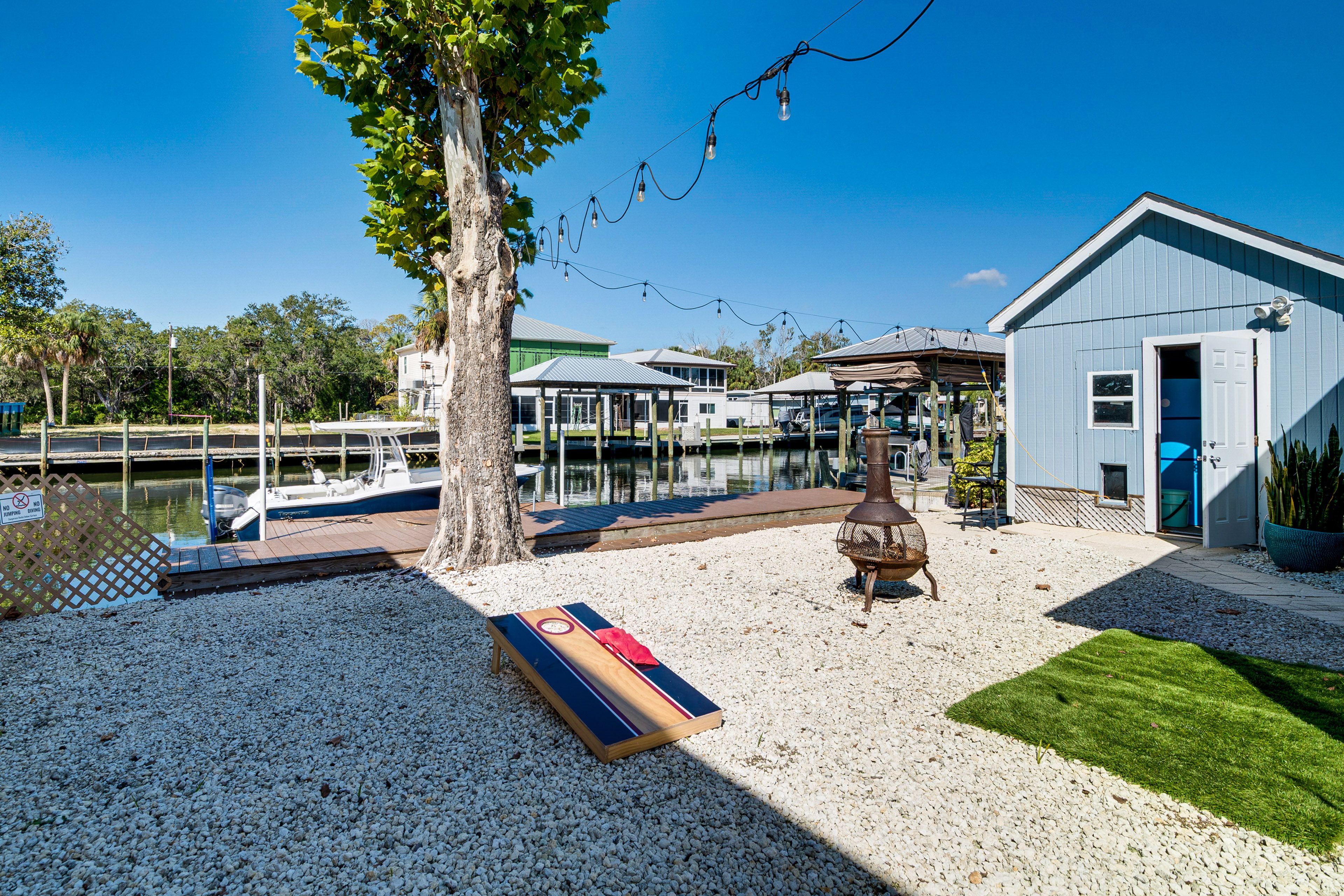 Private Outdoor Space | Gas Grill | Fire Pit | Yard Games