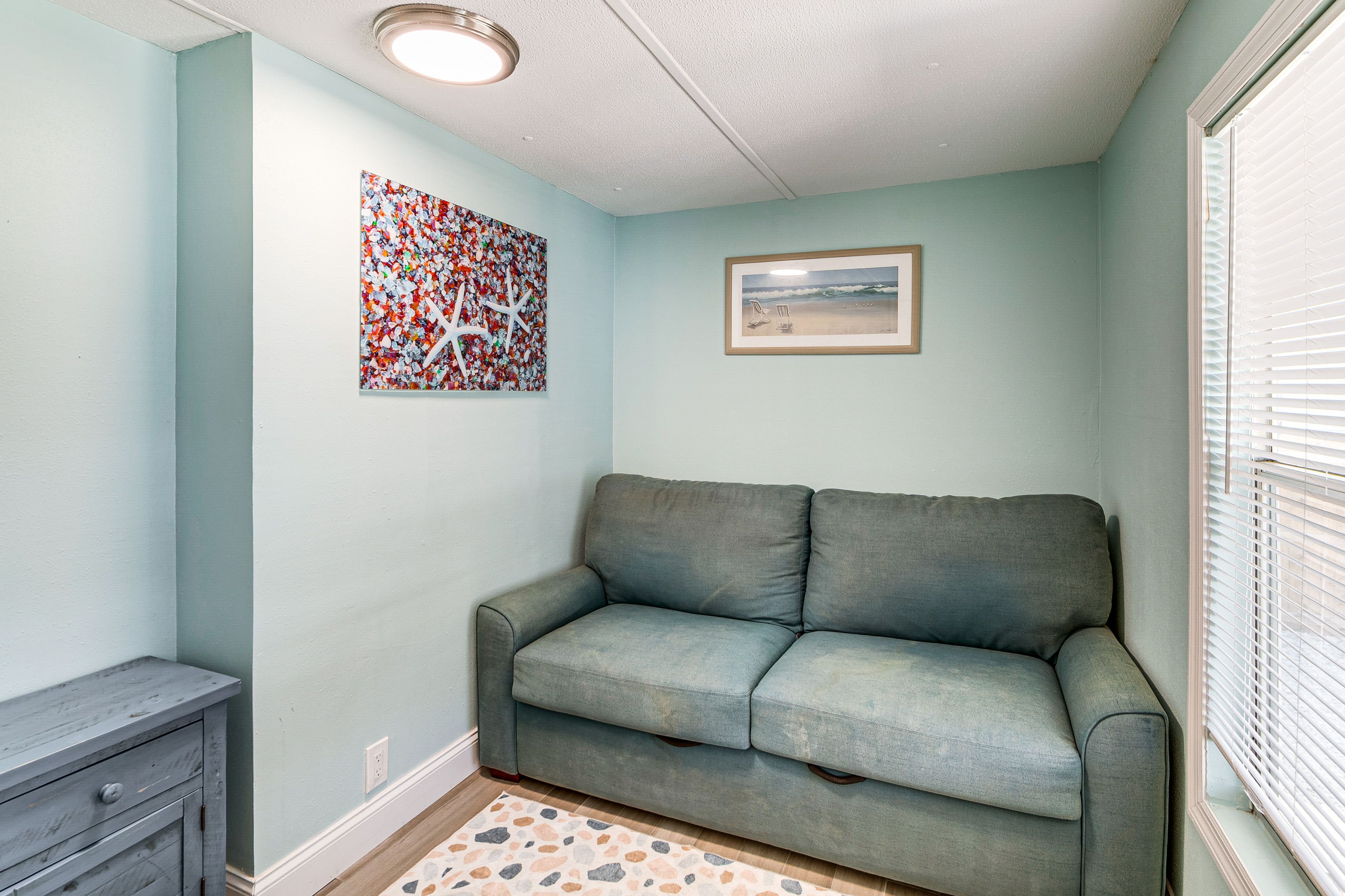 Bedroom 3 | Full Sleeper Sofa