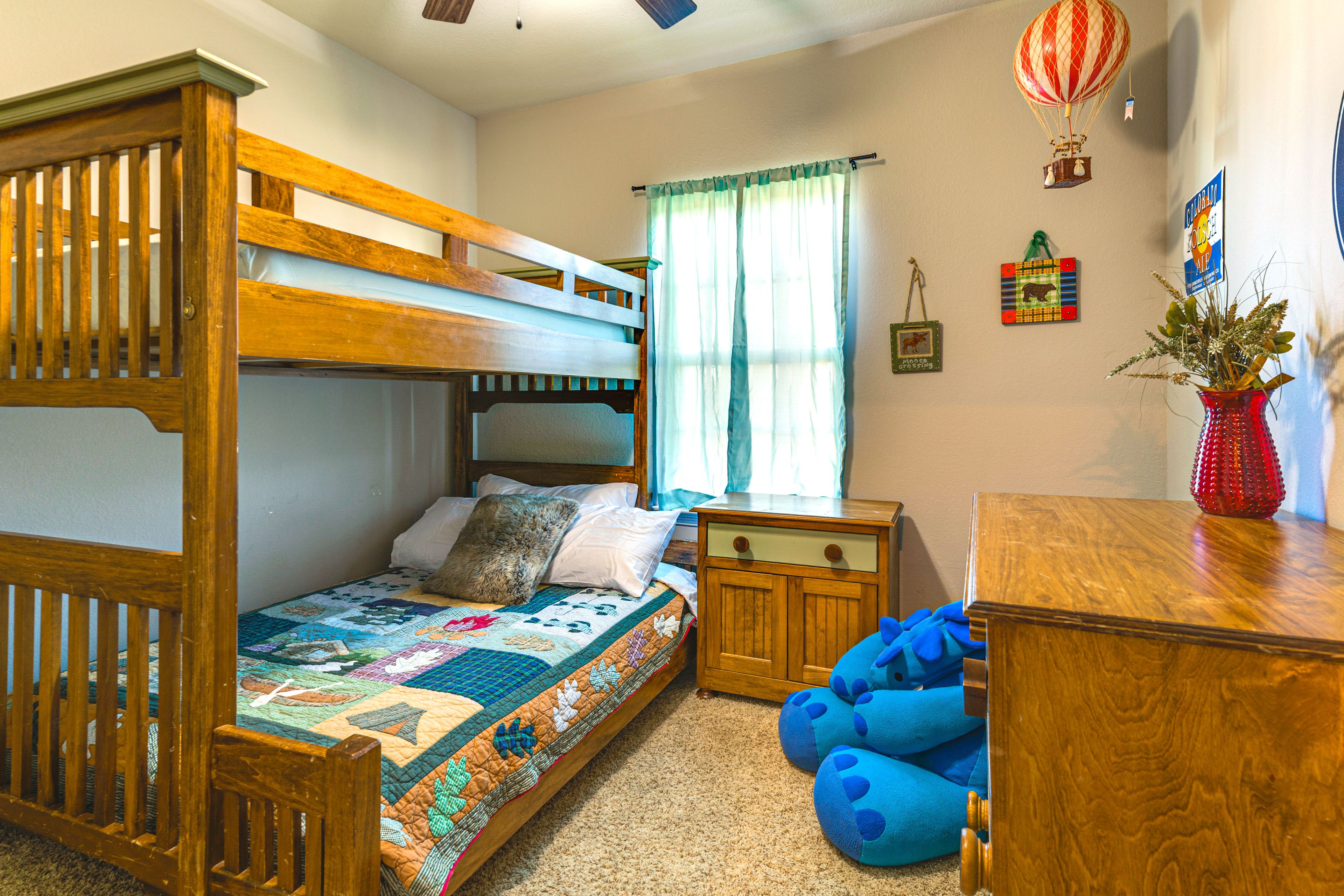Bedroom 4 | Twin/Full Bunk Bed | 2nd Floor