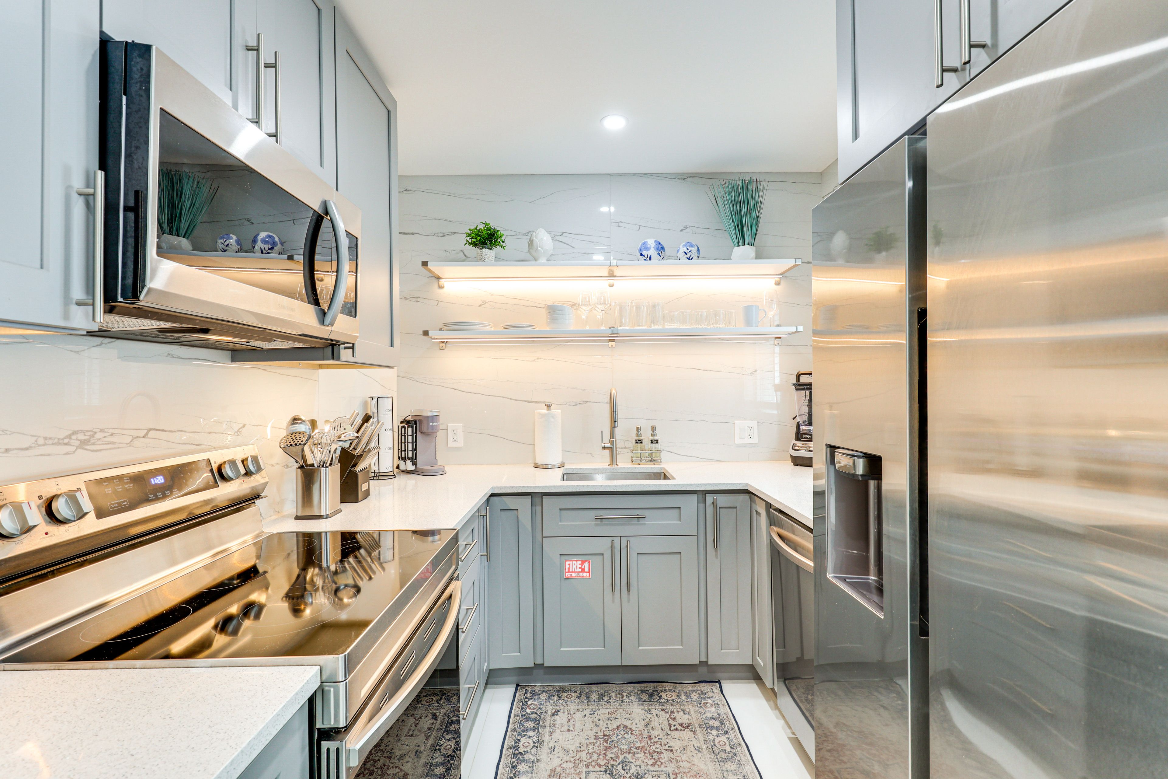 Kitchen | Keurig Coffee Maker | Blender