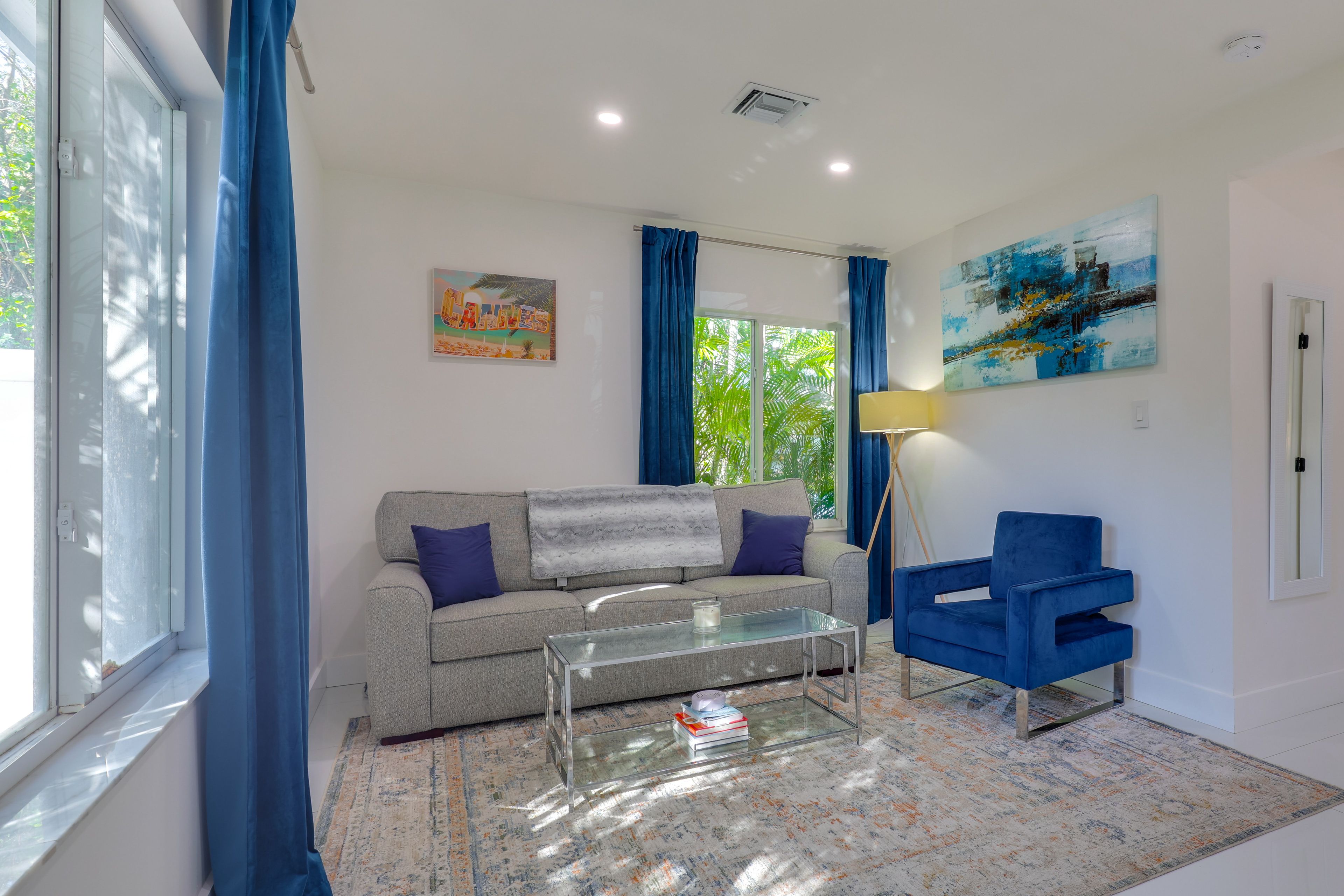 Living Room | Queen Sleeper Sofa