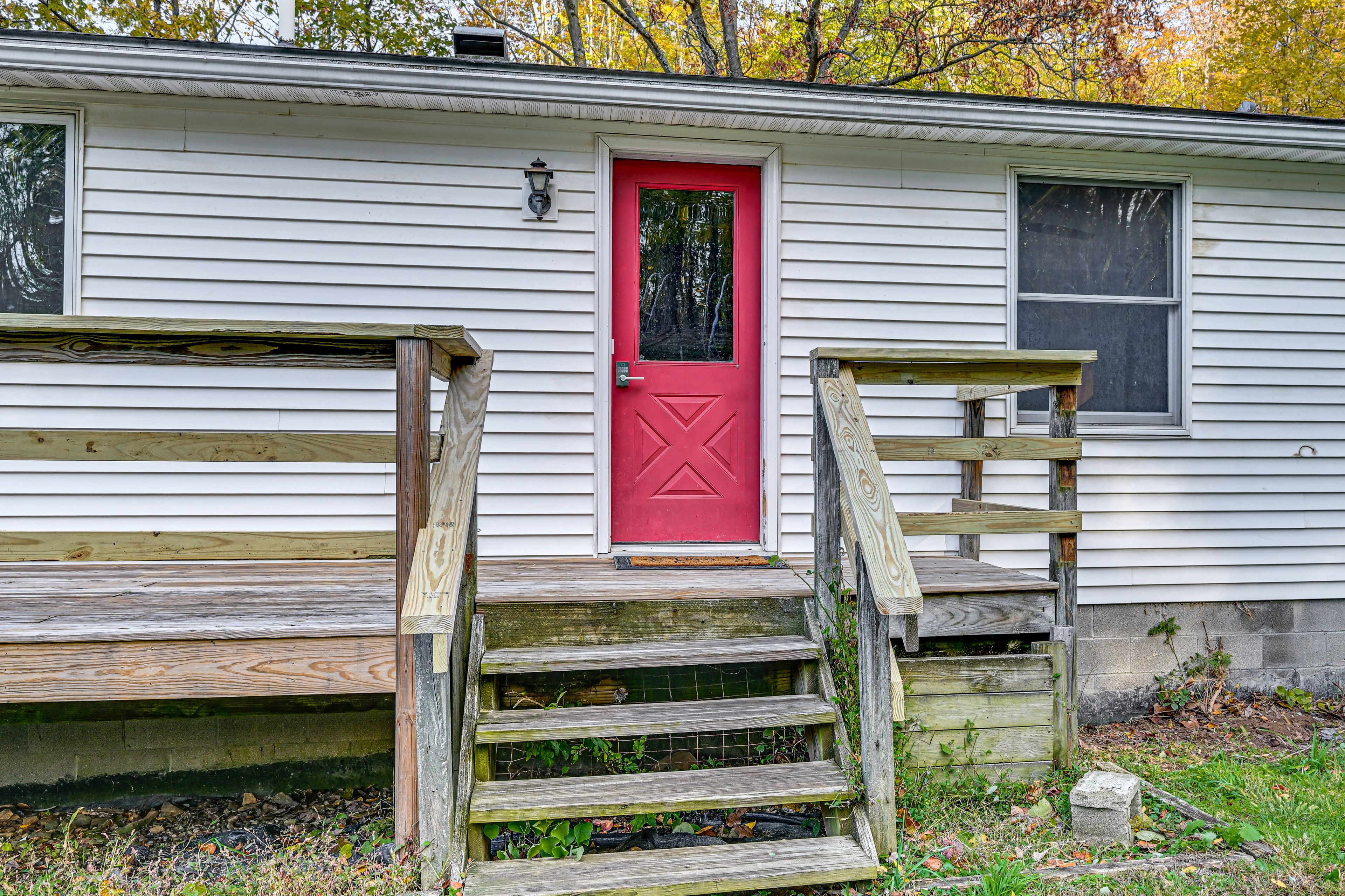House Exterior | Keyless Entry