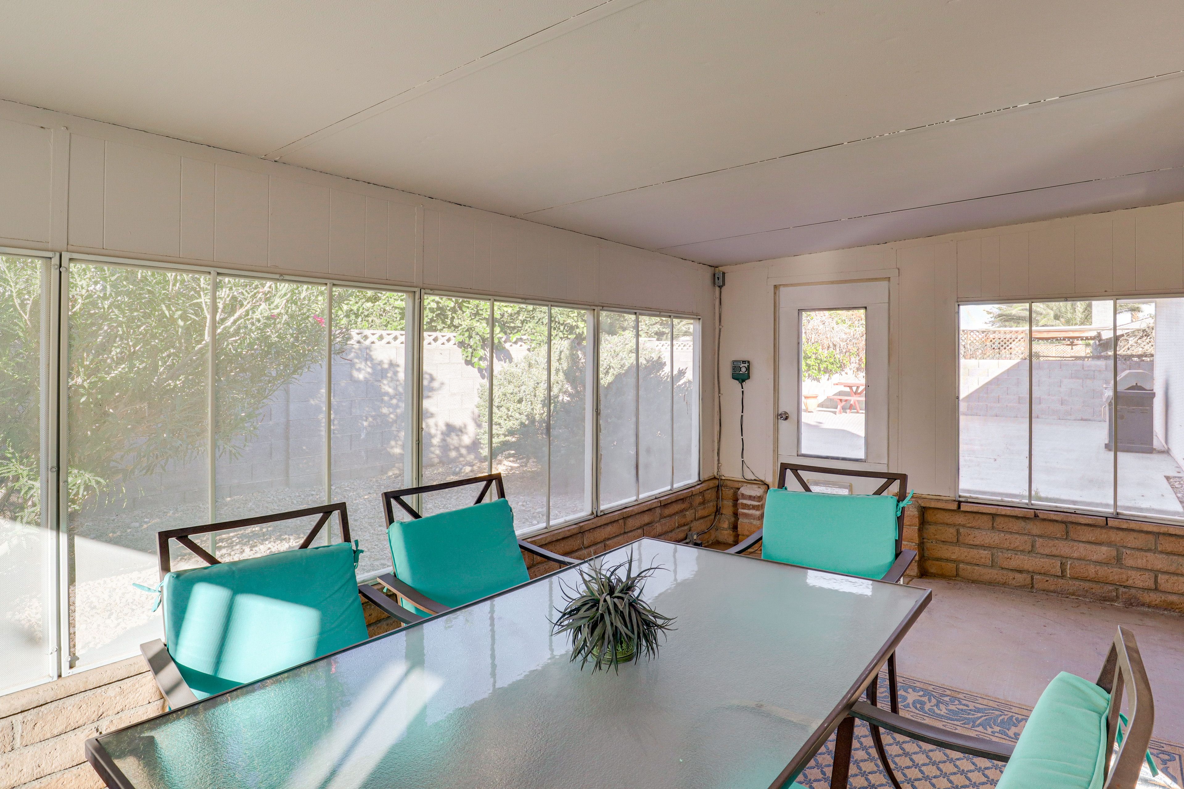 Screened Porch | 5 Mi to Downtown Summerlin