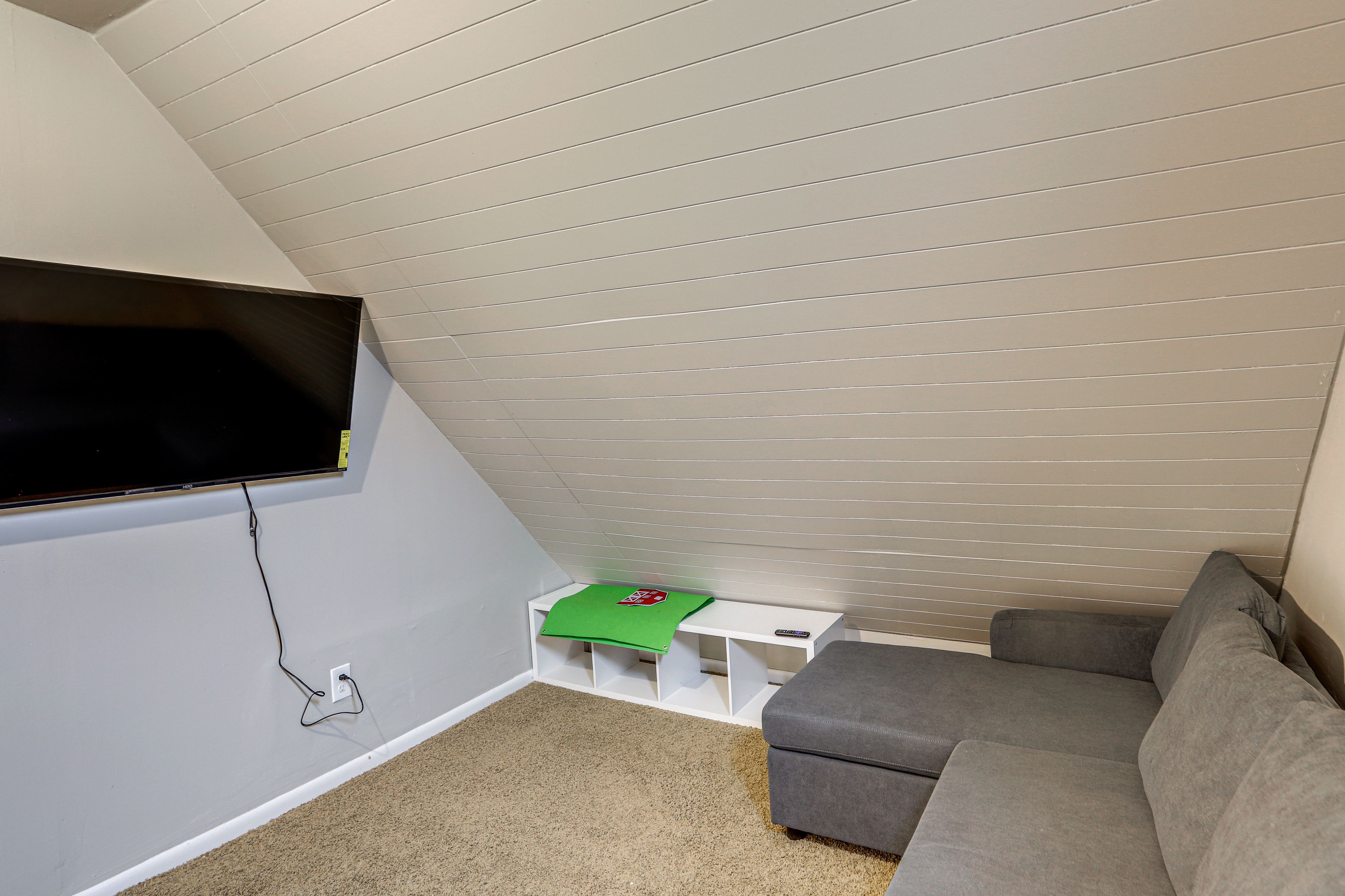 Loft | 2nd Floor | Full Sleeper Sofa