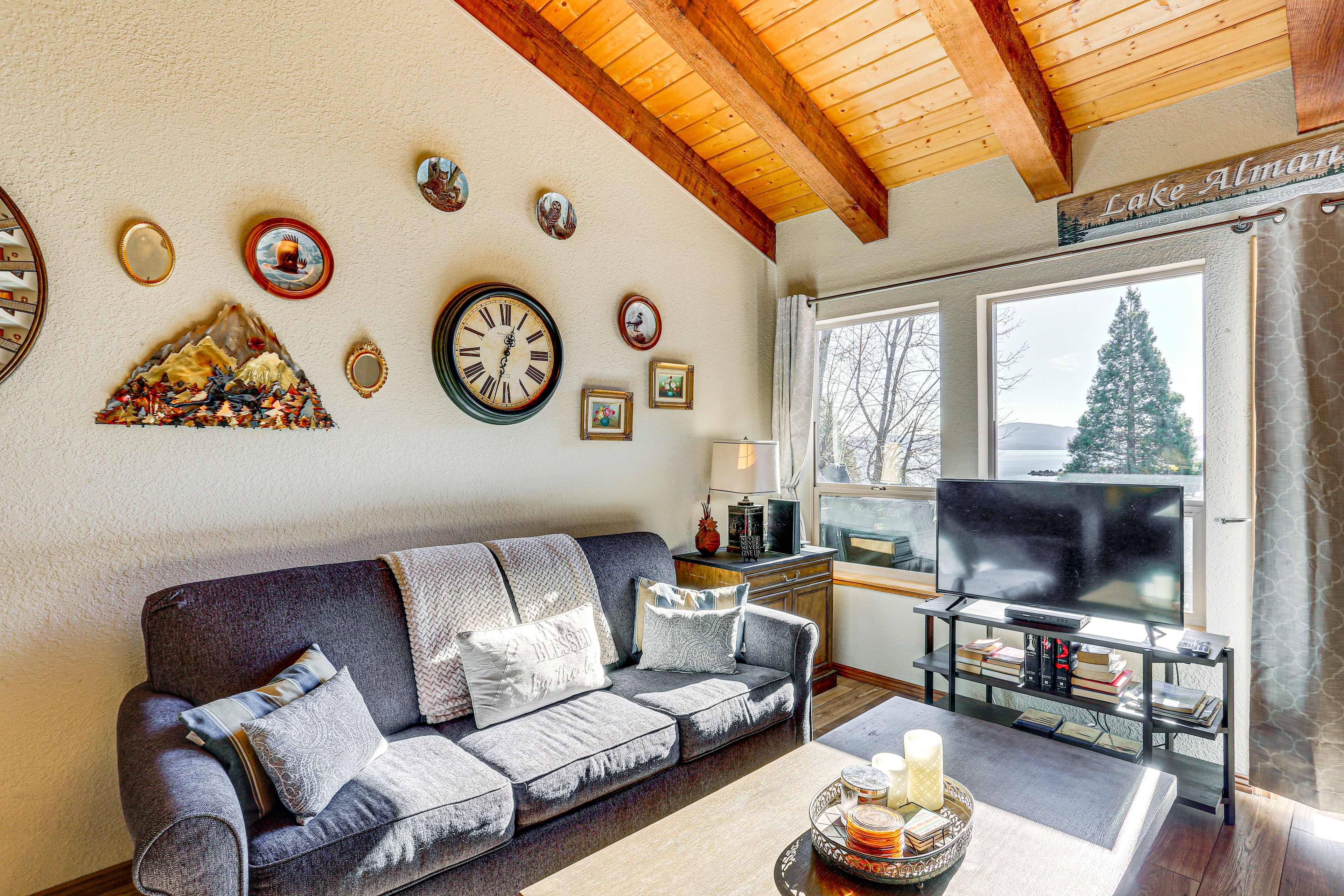 Living Area | TV | Board Games