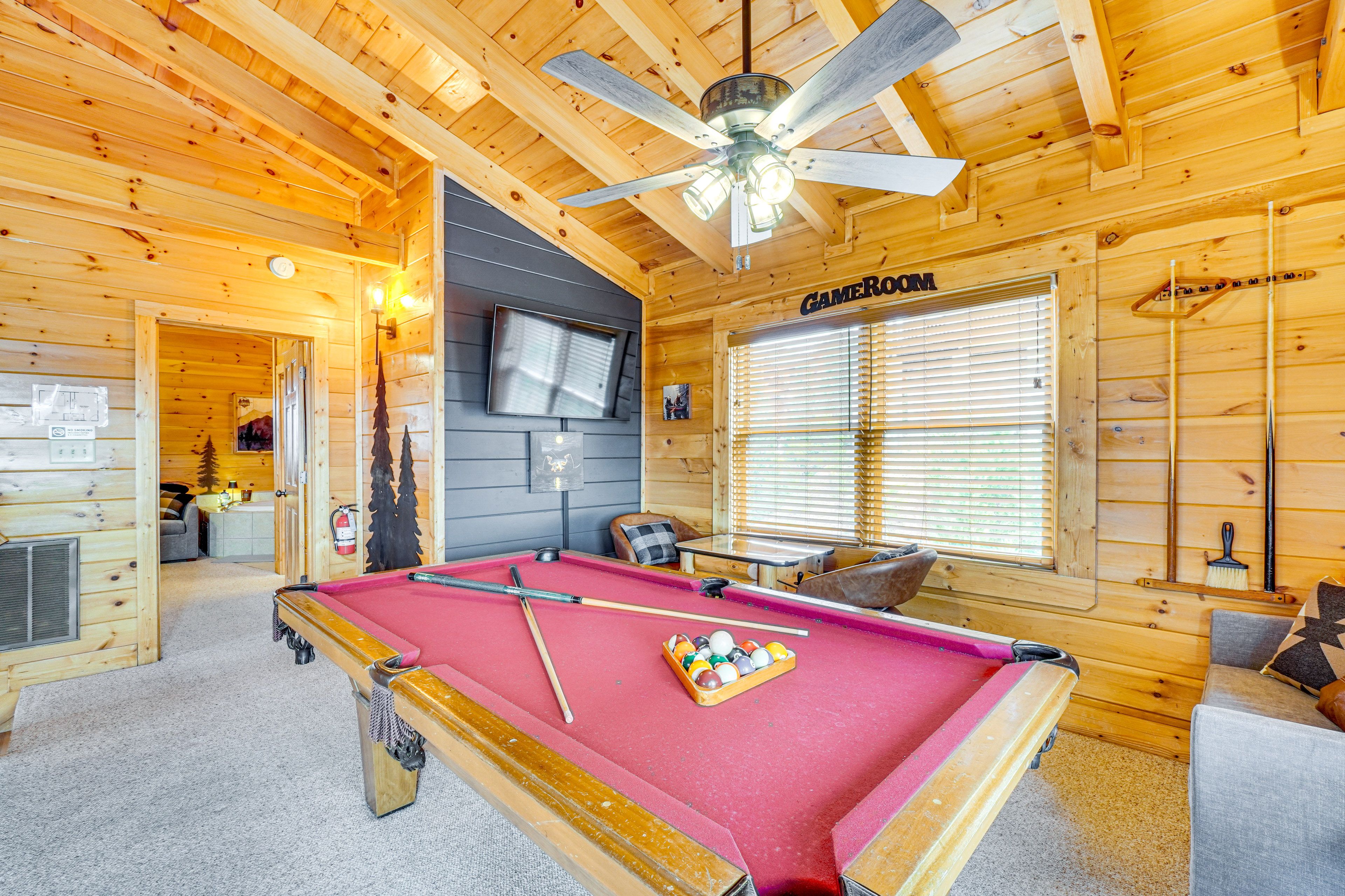 Game Room Loft | Free WiFi
