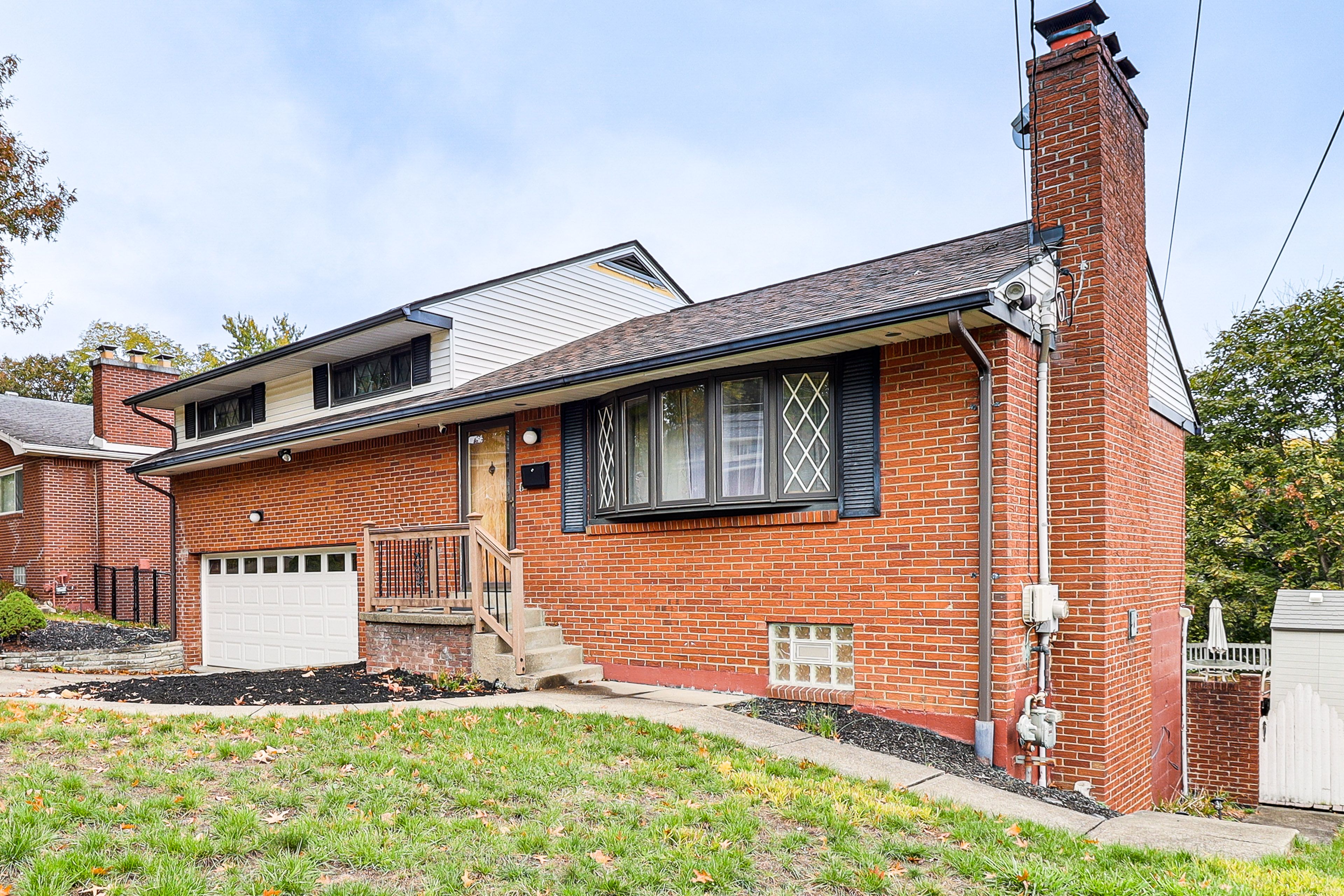 Parking | Driveway (2 Vehicles)